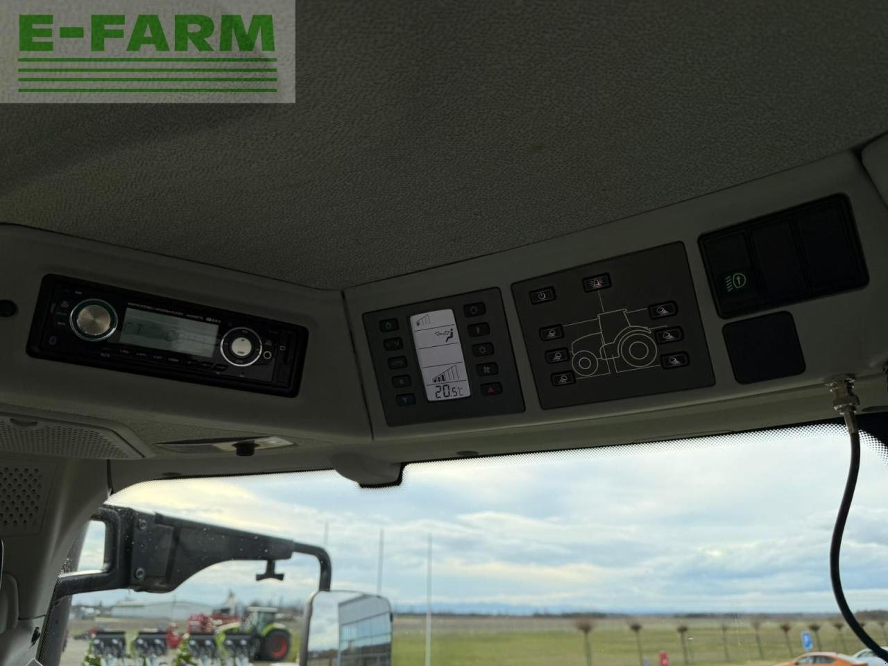 Traktor tipa CLAAS AXION 830, Gebrauchtmaschine u KOŠKA (Slika 16)