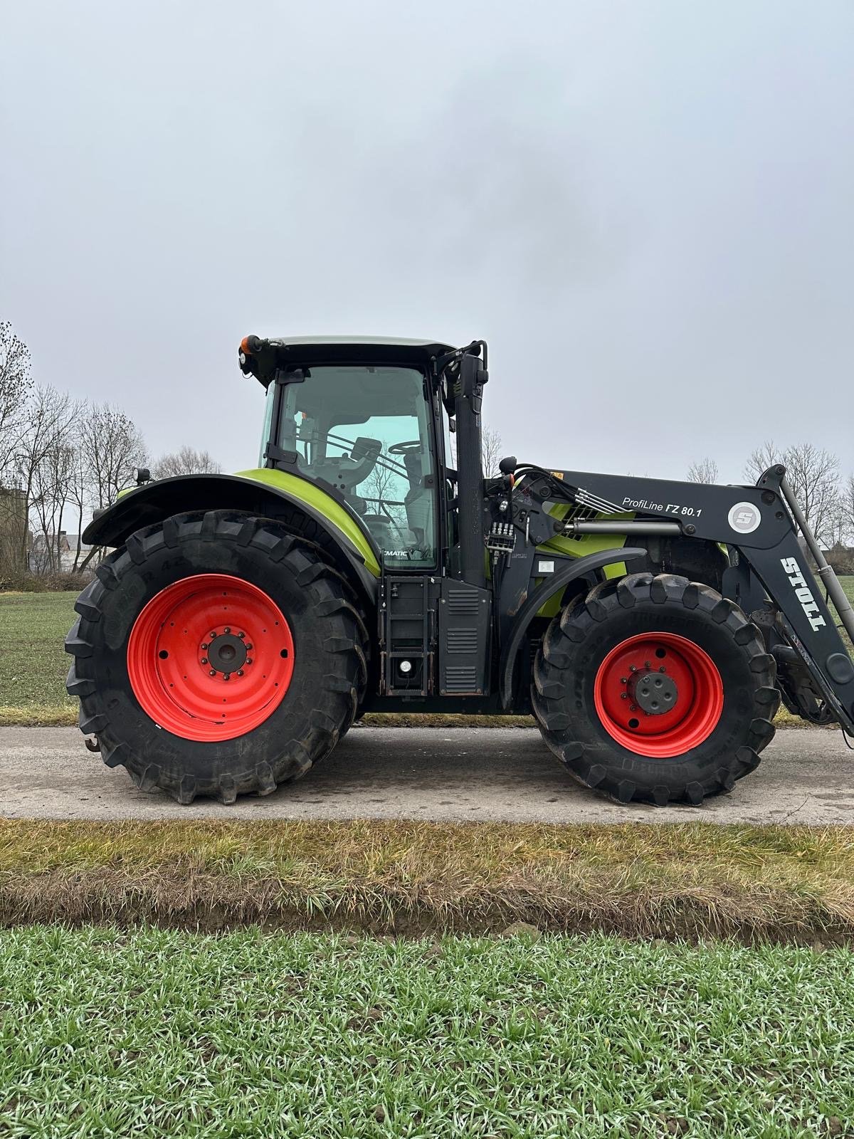 Traktor typu CLAAS Axion 830, Gebrauchtmaschine v Essenbach (Obrázek 2)