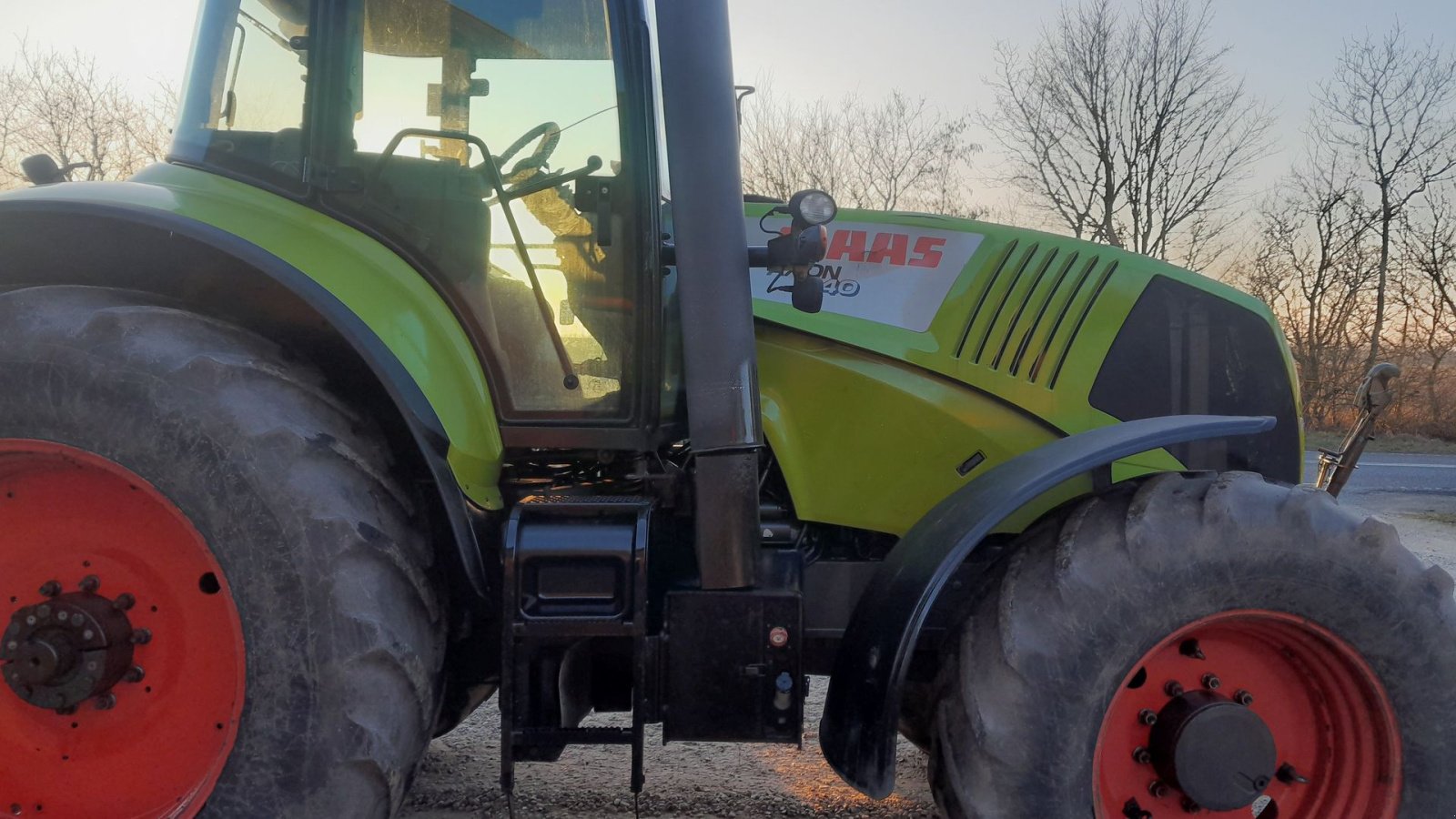 Traktor του τύπου CLAAS AXION 840 C Matic med front pto og frontlift, Gebrauchtmaschine σε Skive (Φωτογραφία 2)