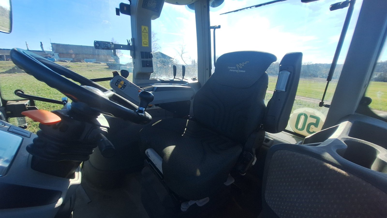 Traktor типа CLAAS Axion 840 CMATIC CEBIS, Gebrauchtmaschine в Emmering (Фотография 10)