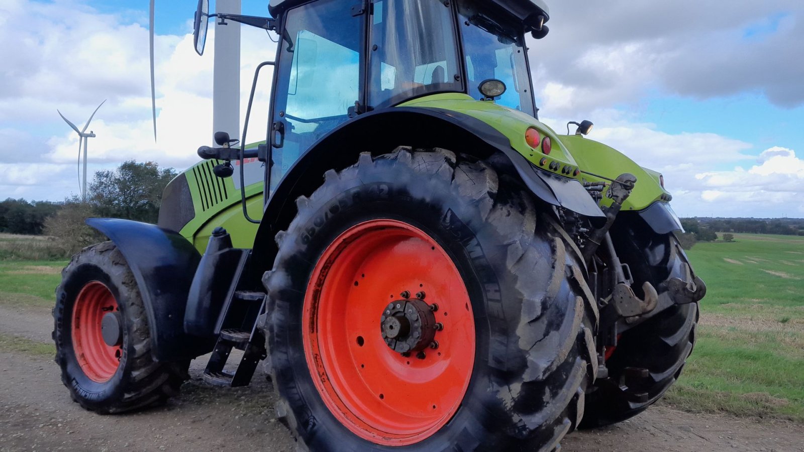 Traktor типа CLAAS Axion 840 CMatic med front pto., Gebrauchtmaschine в Skive (Фотография 5)