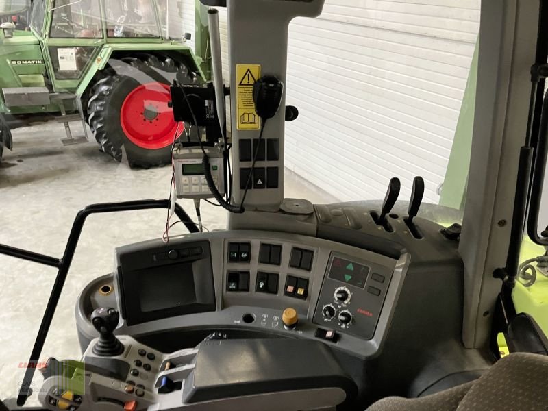 Traktor des Typs CLAAS AXION 840 CMATIC, Gebrauchtmaschine in Vohburg (Bild 10)