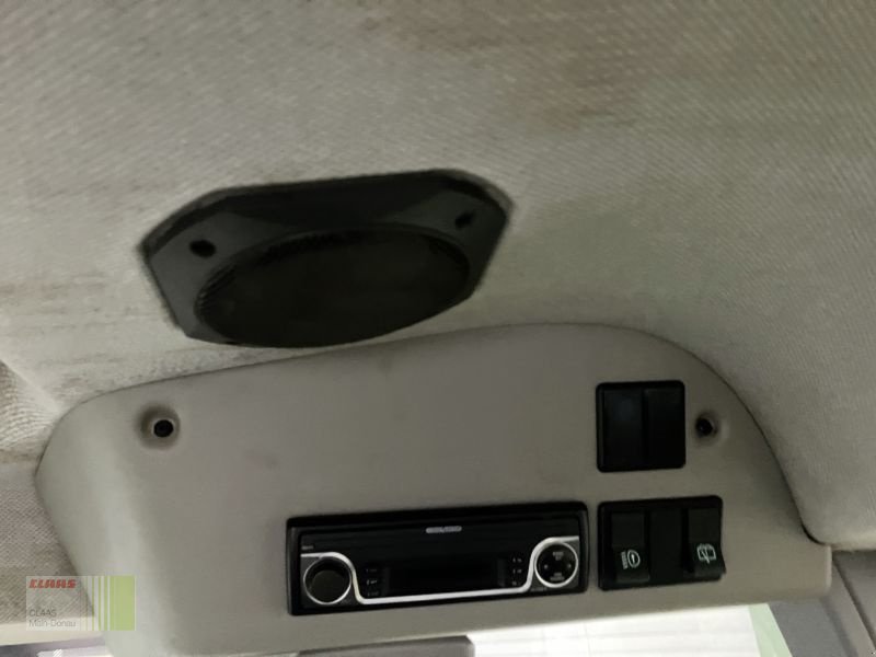 Traktor des Typs CLAAS AXION 840 CMATIC, Gebrauchtmaschine in Vohburg (Bild 11)