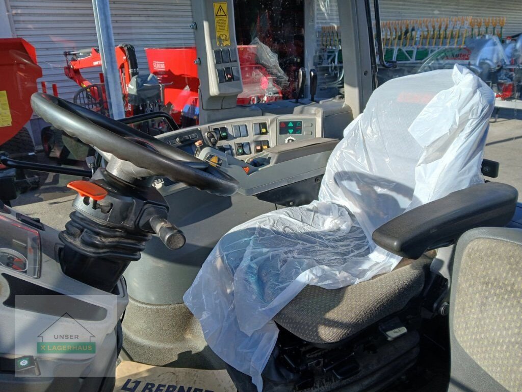 Traktor of the type CLAAS AXION 840, Gebrauchtmaschine in Aschbach (Picture 4)