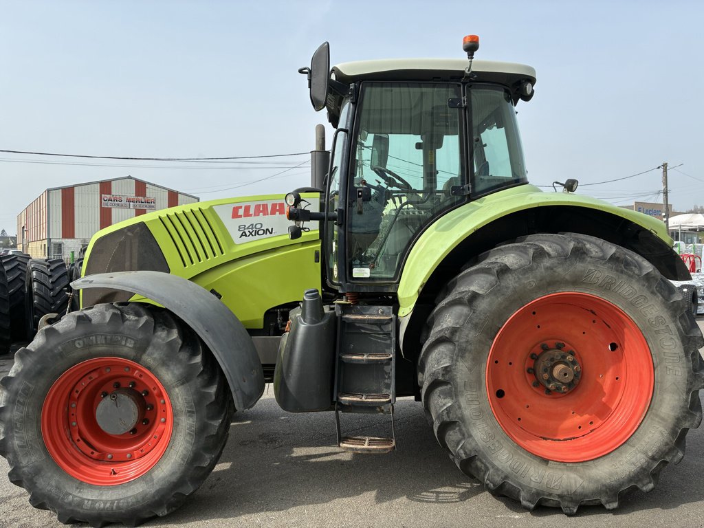 Traktor typu CLAAS AXION 840, Gebrauchtmaschine v BLENDECQUES (Obrázok 4)