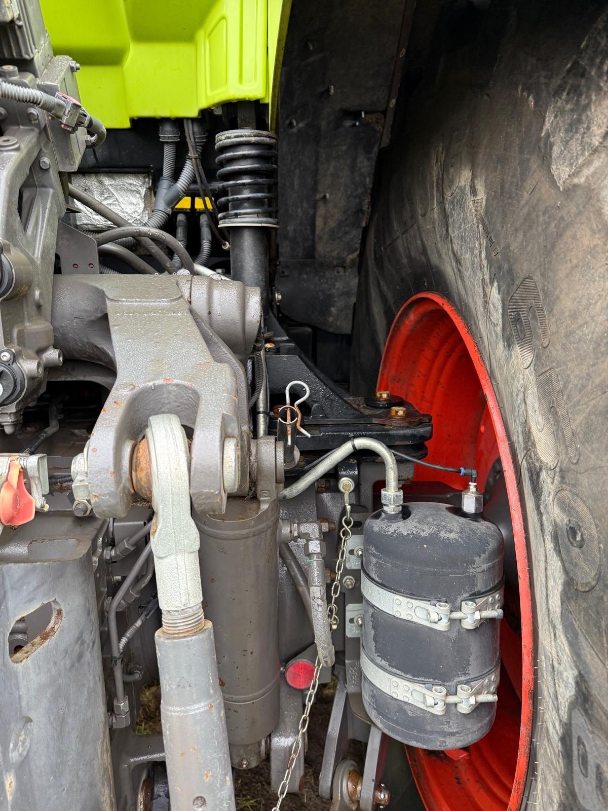 Traktor des Typs CLAAS Axion 850 C-Matic, Gebrauchtmaschine in Goldberg (Bild 5)