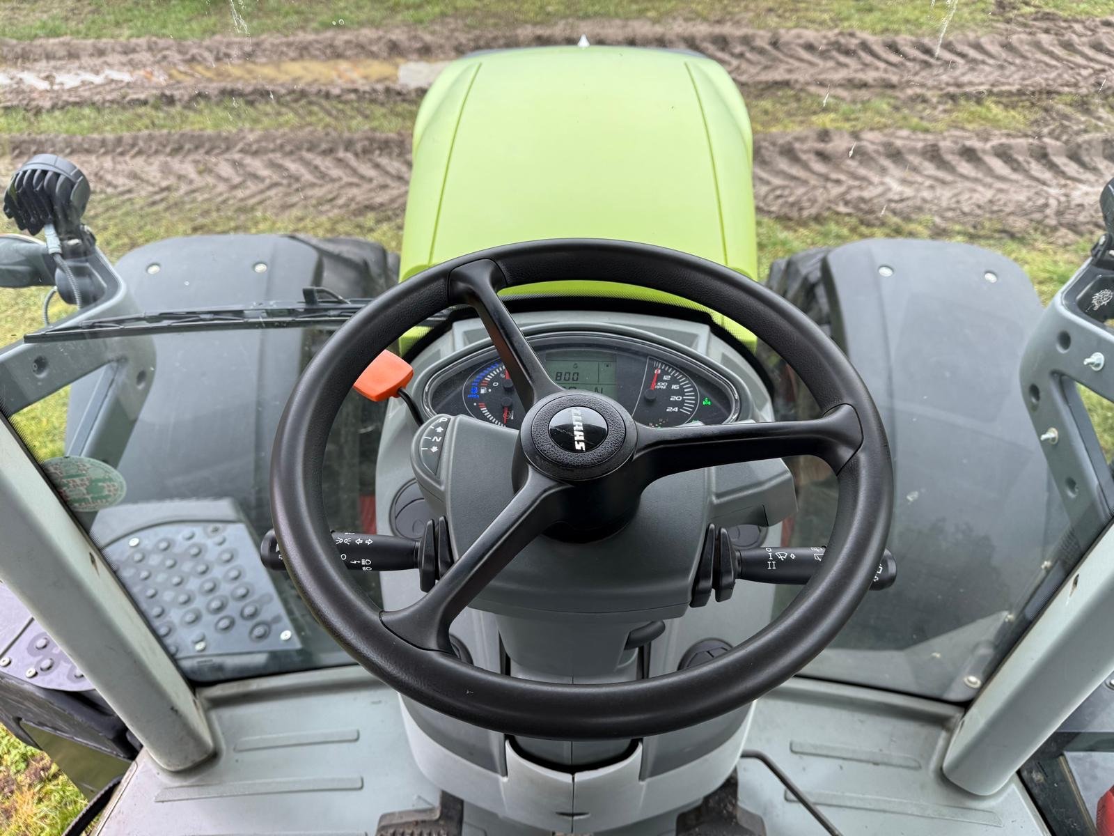 Traktor des Typs CLAAS Axion 850 C-Matic, Gebrauchtmaschine in Goldberg (Bild 21)