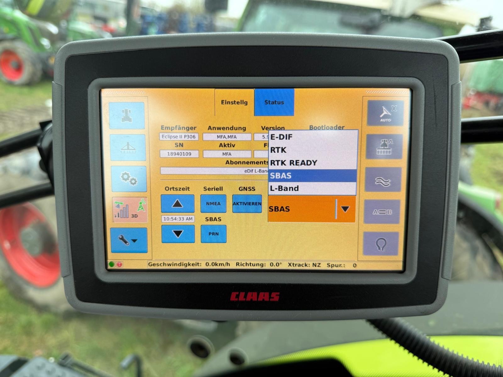 Traktor des Typs CLAAS Axion 850 C-Matic, Gebrauchtmaschine in Goldberg (Bild 24)