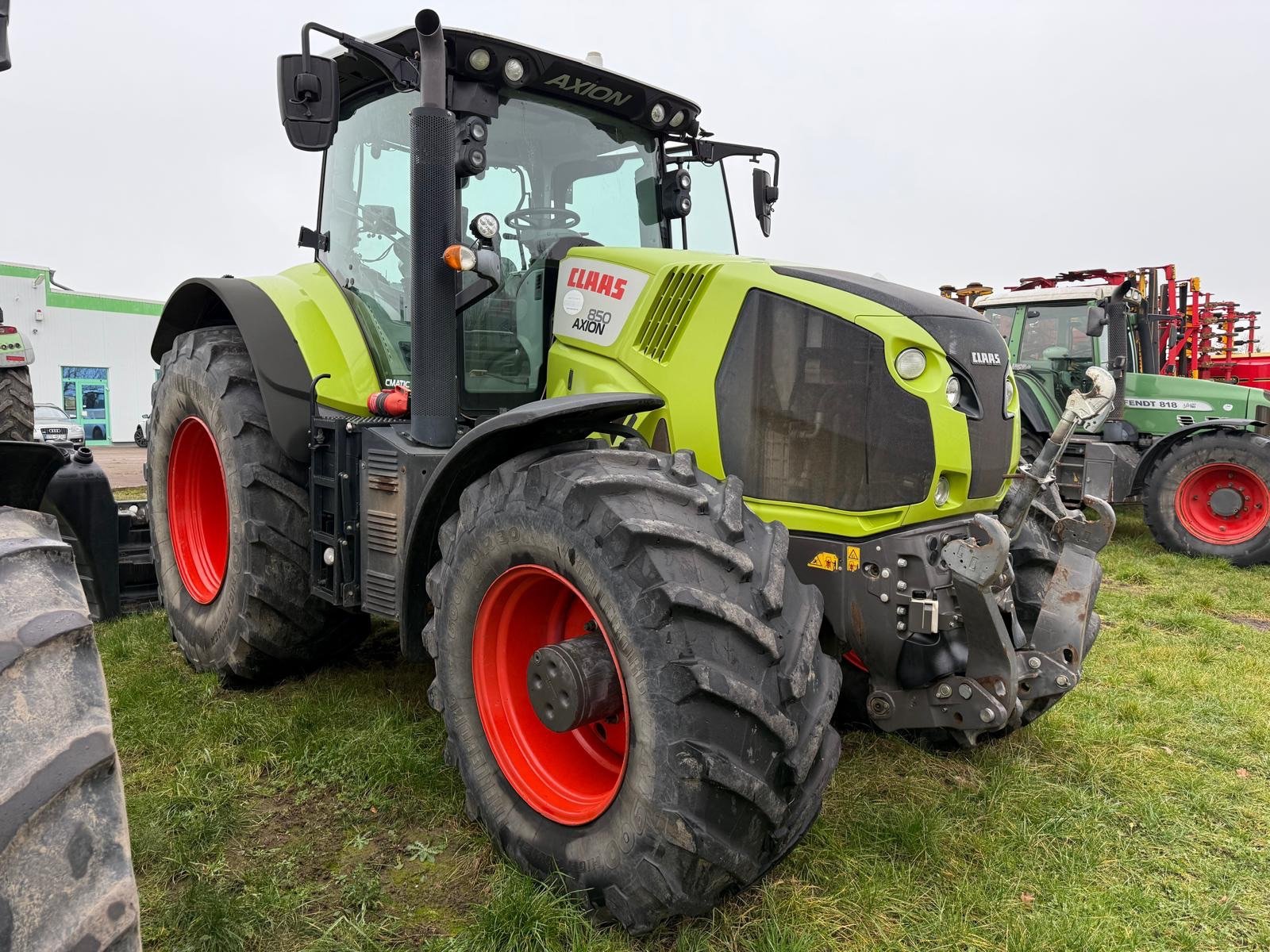 Traktor za tip CLAAS Axion 850 C-Matic, Gebrauchtmaschine u Goldberg (Slika 1)