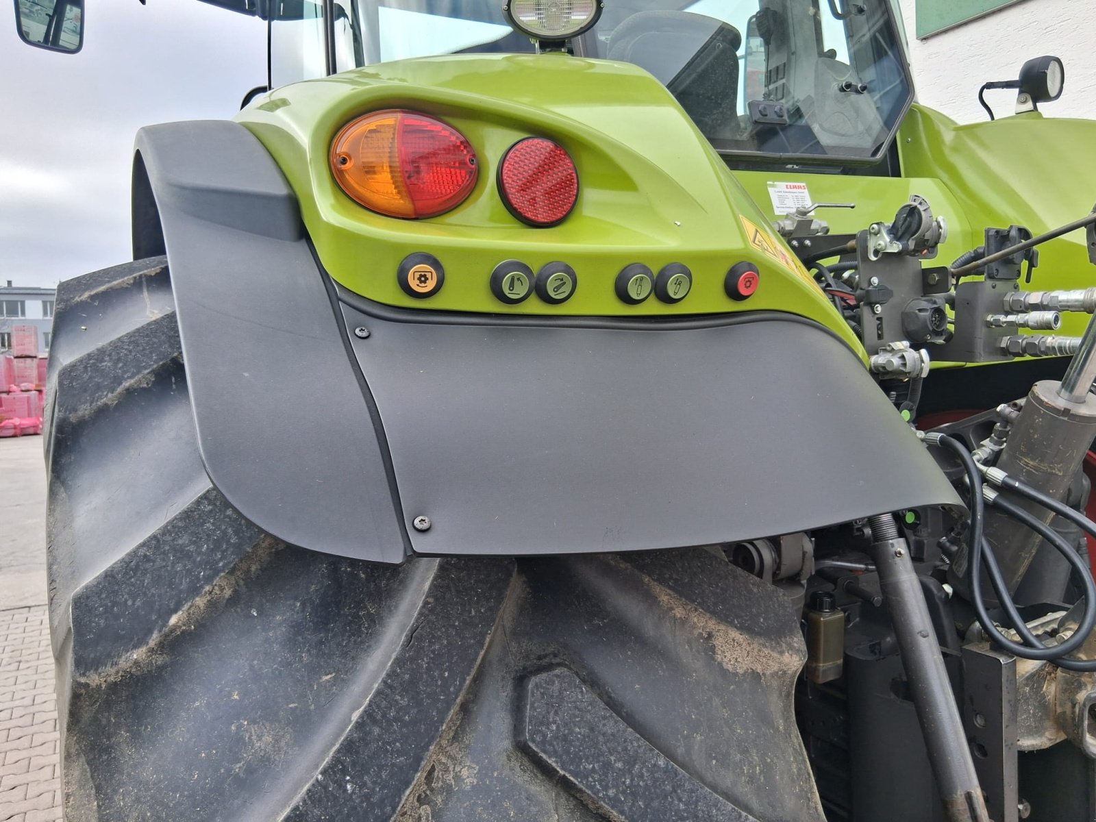 Traktor des Typs CLAAS Axion 850 CEBIS, Gebrauchtmaschine in Pfarrkirchen (Bild 9)