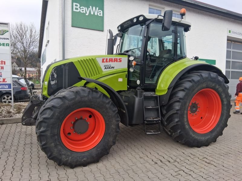 Traktor des Typs CLAAS AXION 850 CEBIS, Gebrauchtmaschine in Pfarrkirchen (Bild 3)
