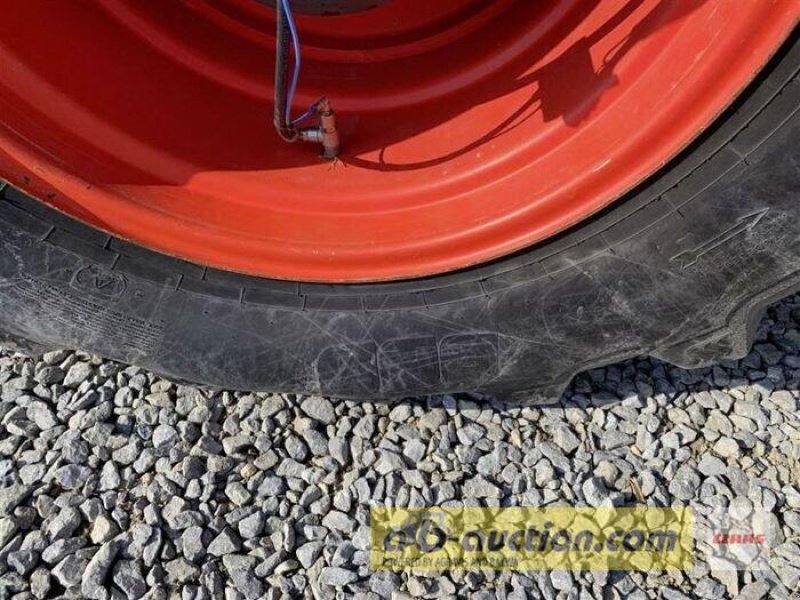 Traktor van het type CLAAS AXION 850 CEBIS, Gebrauchtmaschine in Mengkofen (Foto 4)