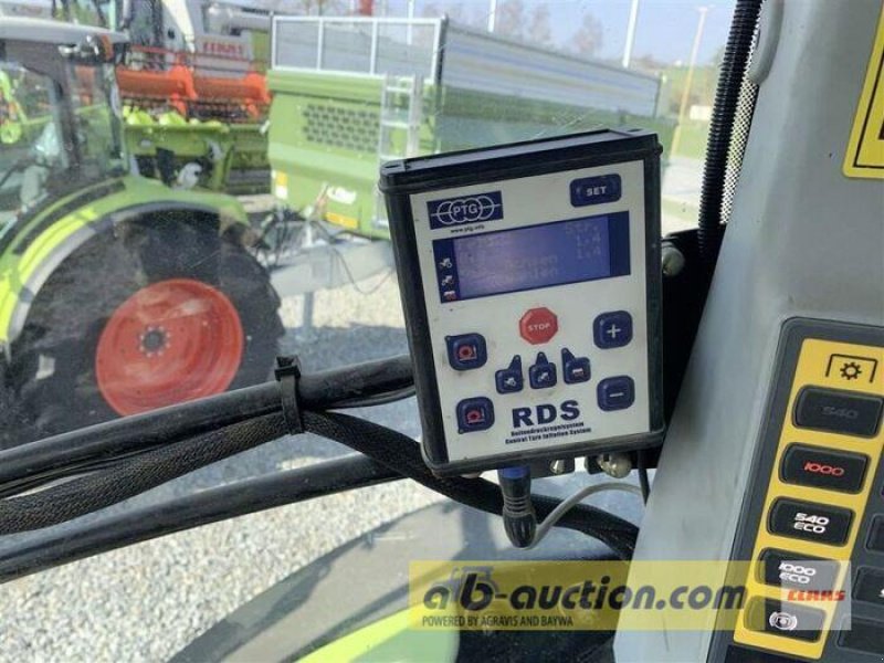 Traktor van het type CLAAS AXION 850 CEBIS, Gebrauchtmaschine in Mengkofen (Foto 13)
