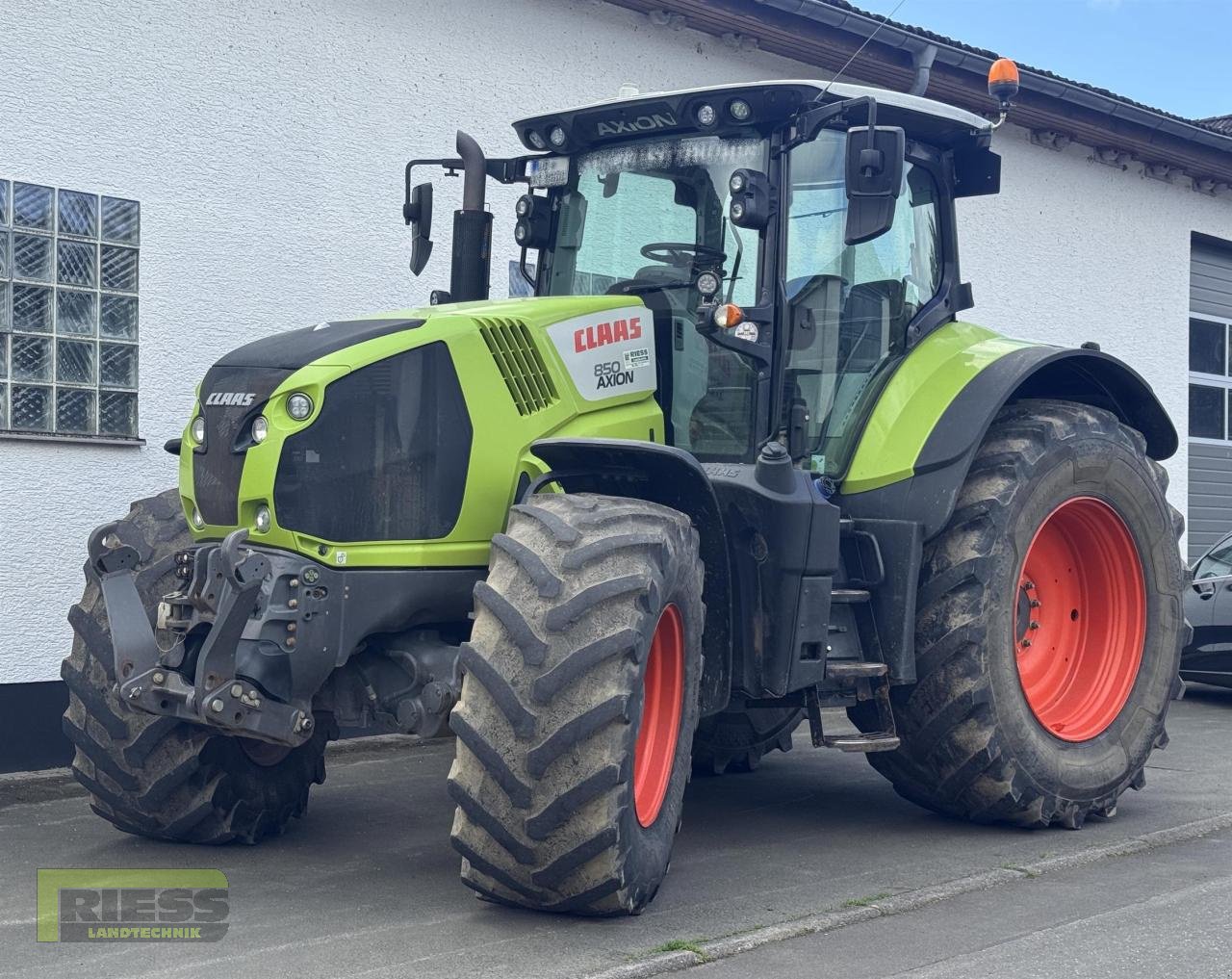 Traktor del tipo CLAAS AXION 850 CIS+ HEXAS, Gebrauchtmaschine en Homberg/Ohm - Maulbach (Imagen 1)