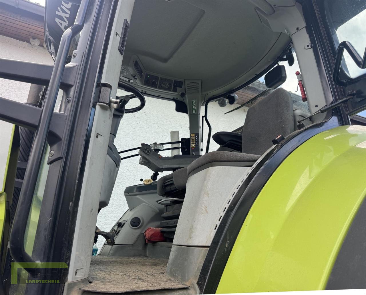 Traktor del tipo CLAAS AXION 850 CIS+ HEXAS, Gebrauchtmaschine en Homberg/Ohm - Maulbach (Imagen 12)