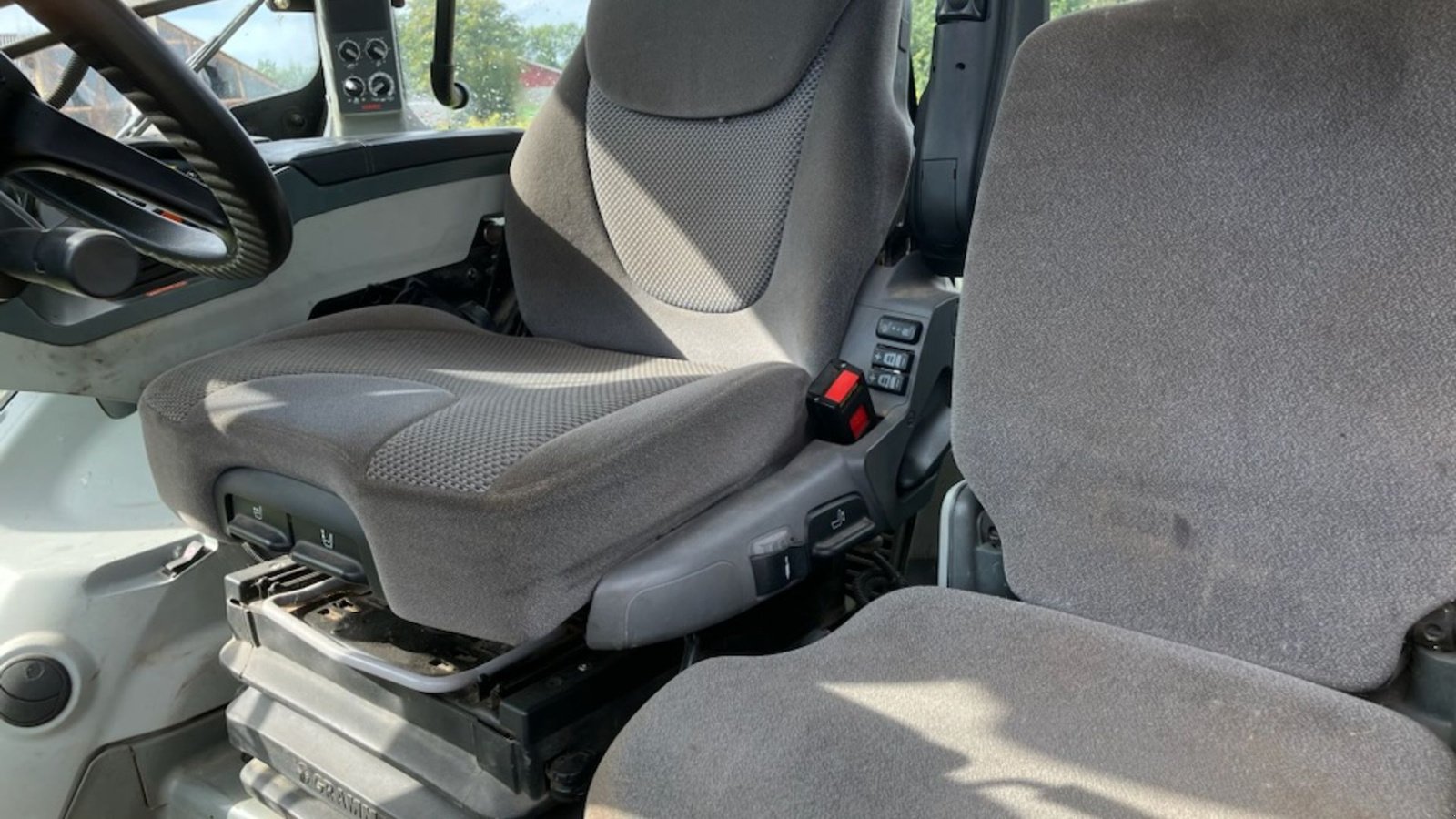 Traktor van het type CLAAS AXION 850 CMATIC C Matic, Gebrauchtmaschine in Aabenraa (Foto 5)