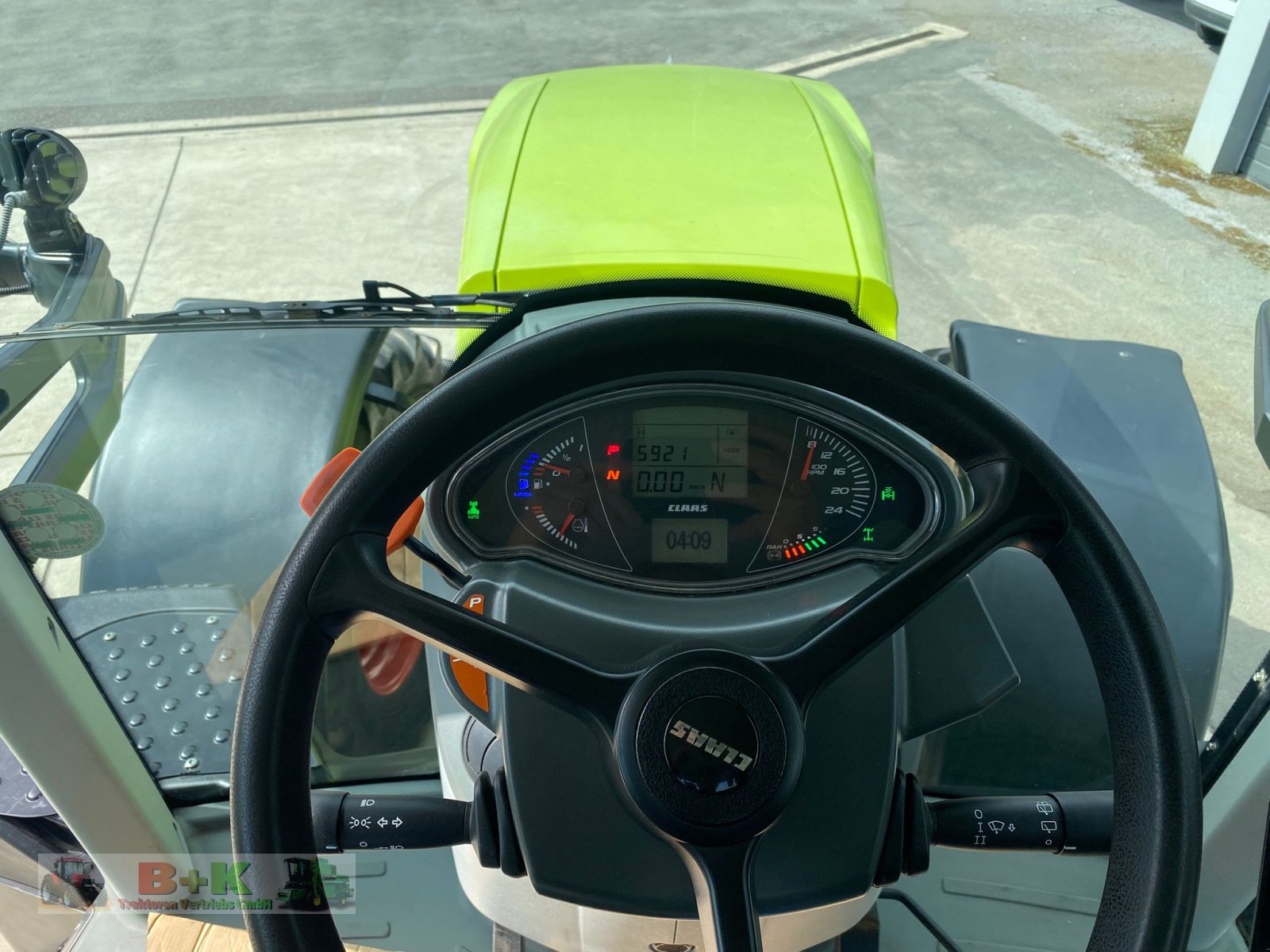 Traktor του τύπου CLAAS Axion 850 CMATIC CEBIS, Gebrauchtmaschine σε Kettenkamp (Φωτογραφία 9)