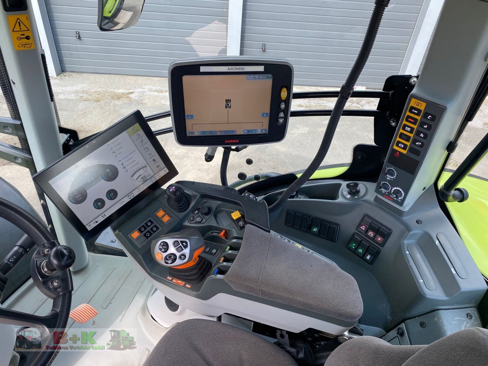Traktor του τύπου CLAAS Axion 850 CMATIC CEBIS, Gebrauchtmaschine σε Kettenkamp (Φωτογραφία 22)