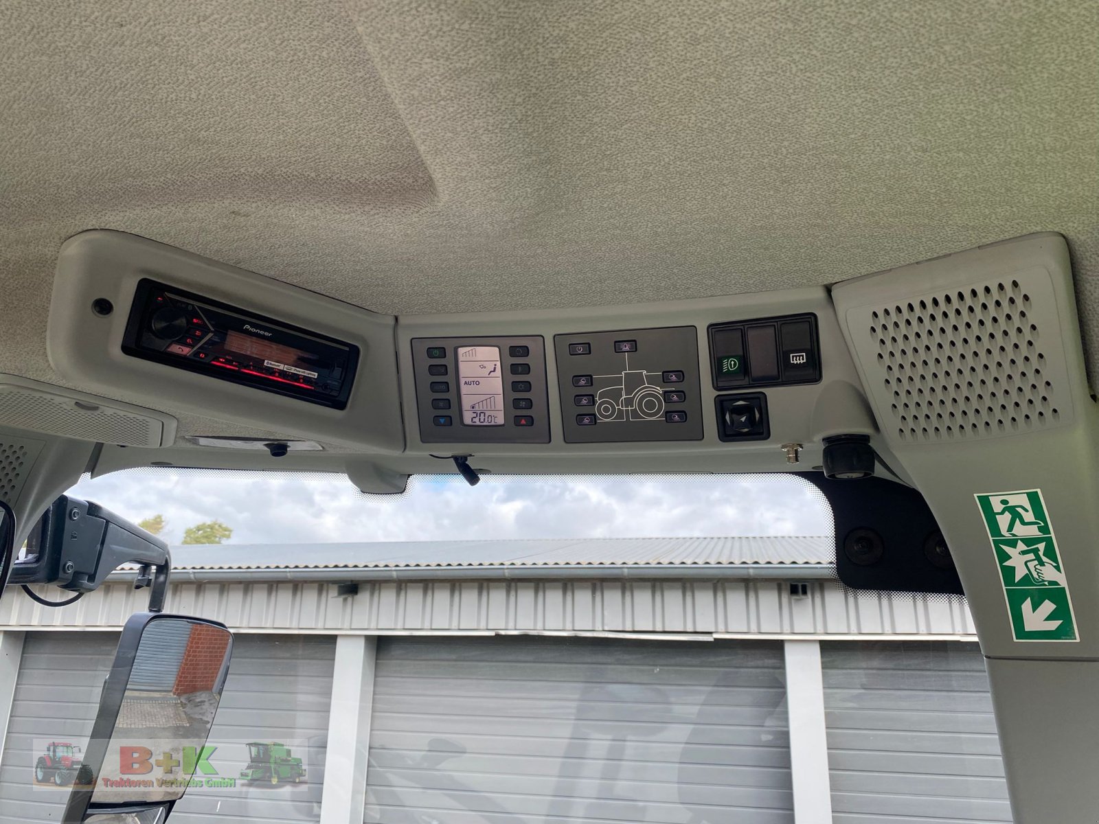 Traktor του τύπου CLAAS Axion 850 CMATIC CEBIS, Gebrauchtmaschine σε Kettenkamp (Φωτογραφία 24)