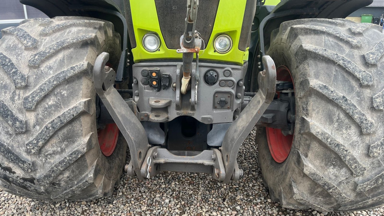 Traktor du type CLAAS AXION 850 CMatic med frontlift, Gebrauchtmaschine en Lintrup (Photo 4)