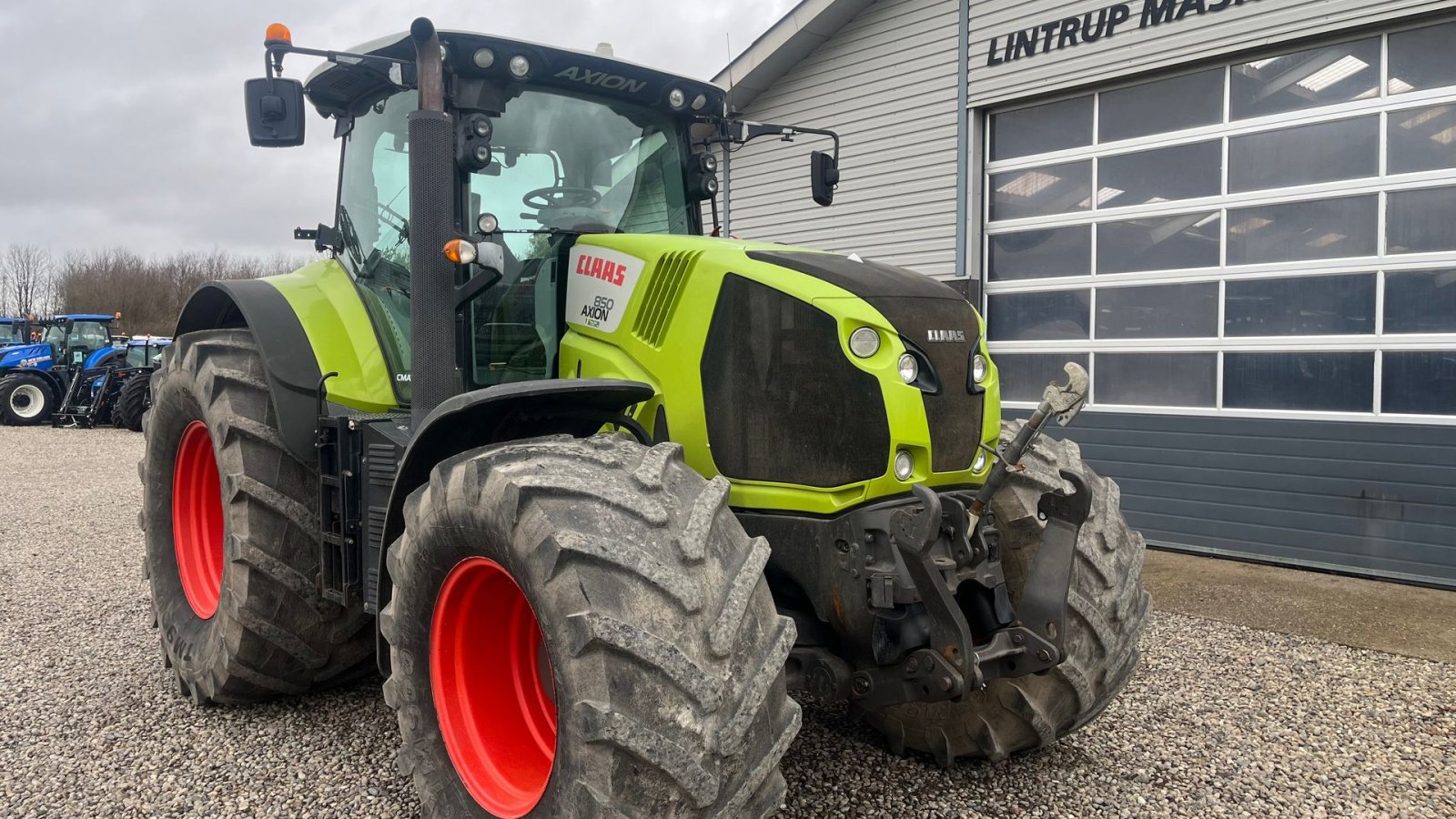Traktor du type CLAAS AXION 850 CMatic med frontlift, Gebrauchtmaschine en Lintrup (Photo 19)