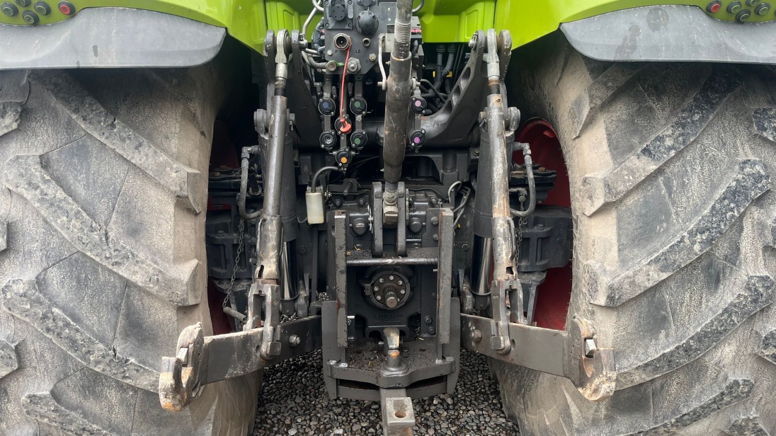 Traktor du type CLAAS AXION 850 CMatic med frontlift, Gebrauchtmaschine en Lintrup (Photo 5)