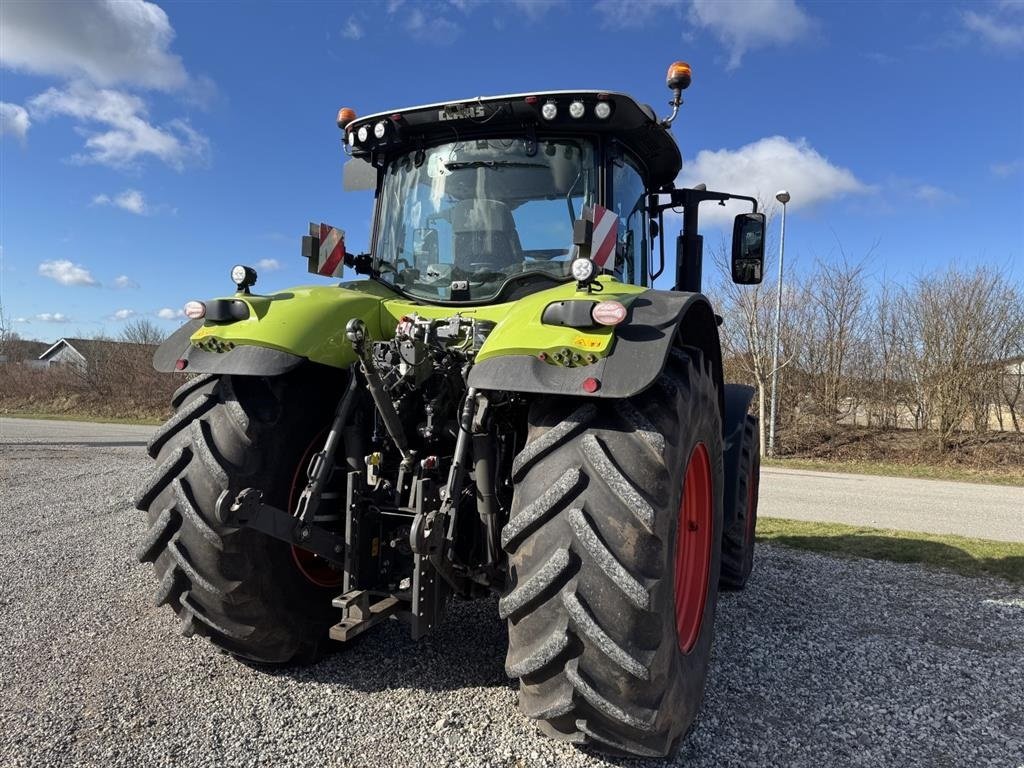 Traktor van het type CLAAS AXION 850 CMATIC, Gebrauchtmaschine in Hadsten (Foto 13)