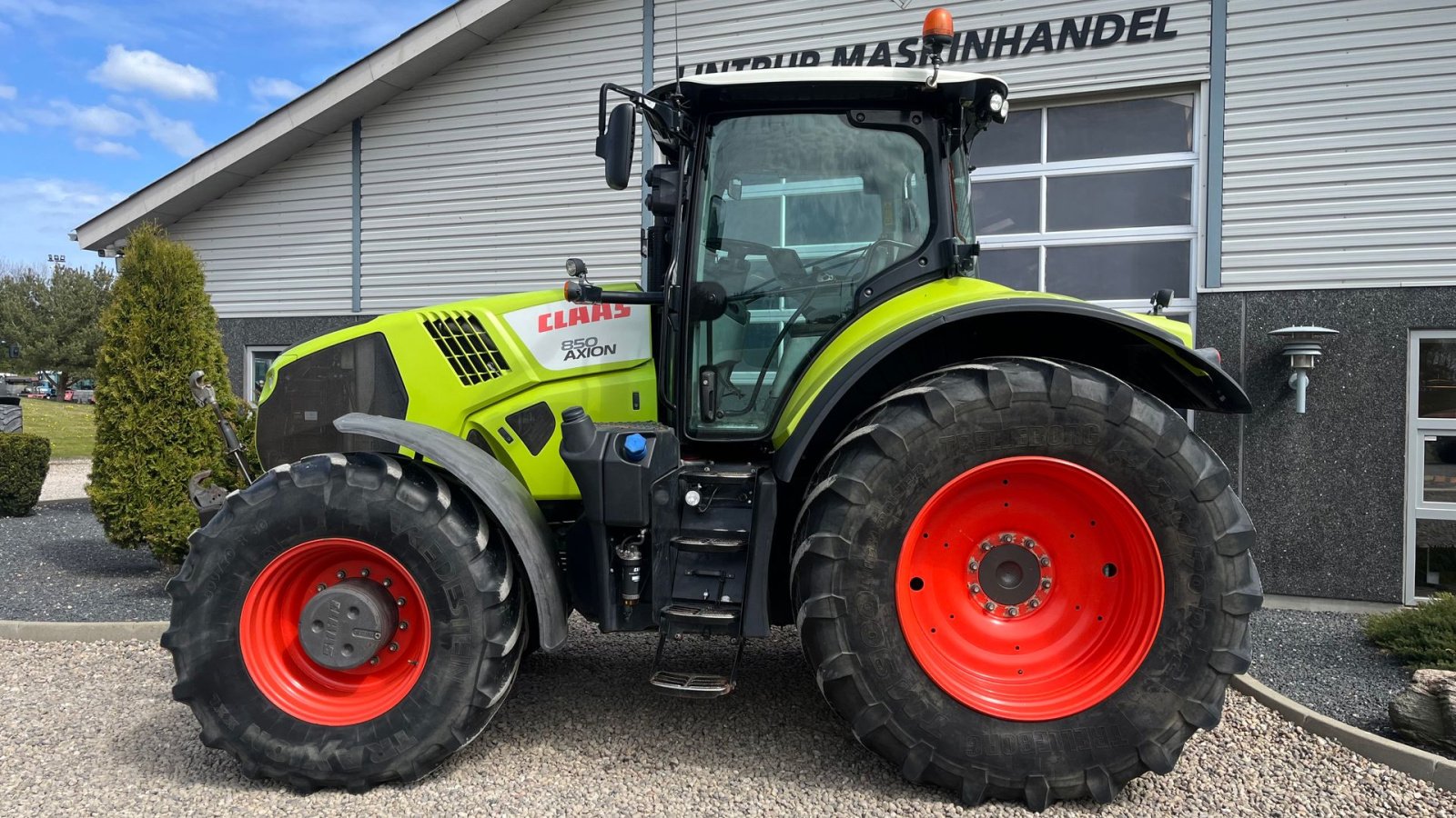 Traktor typu CLAAS AXION 850 Med frontlift og frontpto, Gebrauchtmaschine w Lintrup (Zdjęcie 14)
