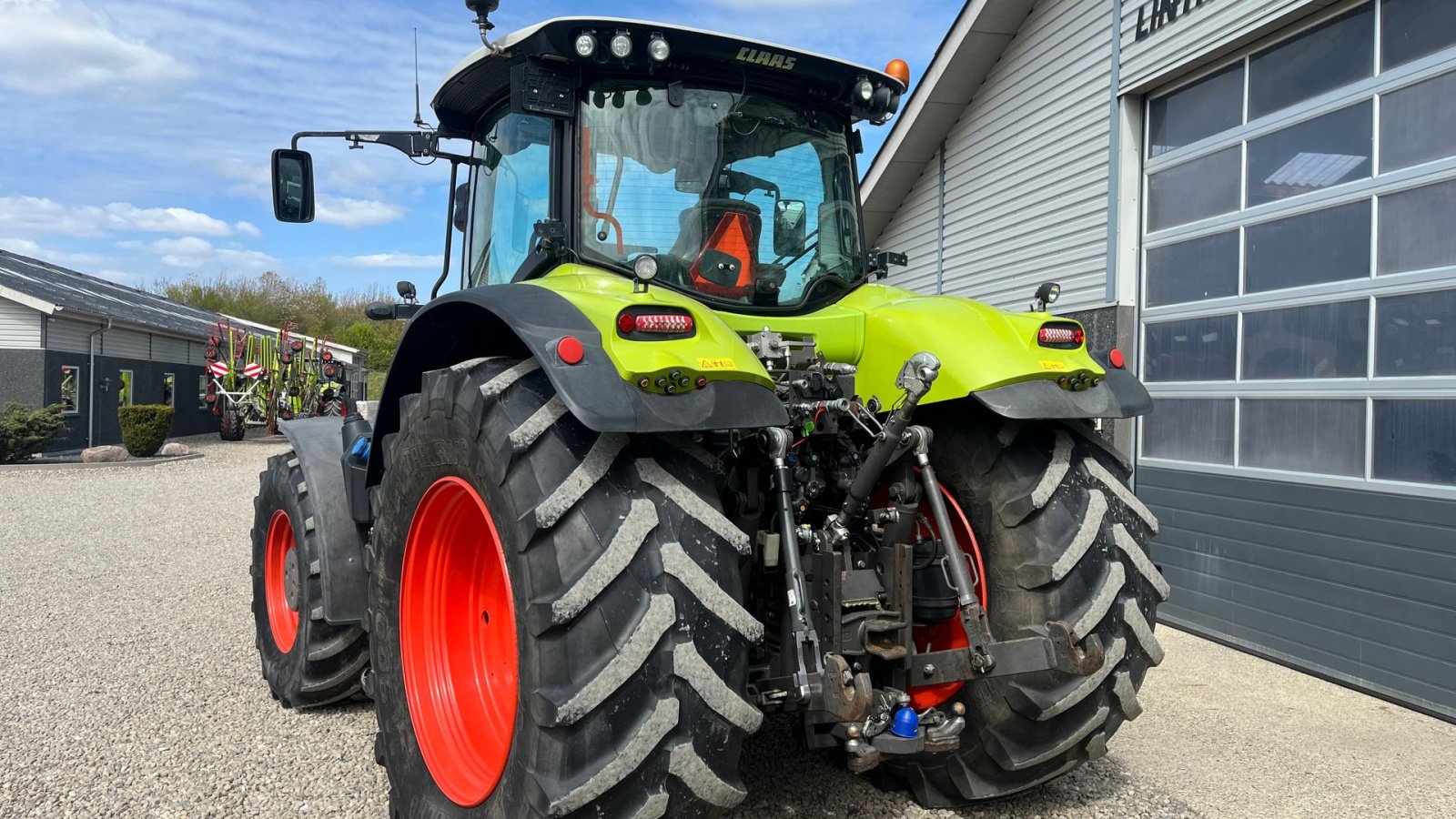 Traktor typu CLAAS AXION 850 Med frontlift og frontpto, Gebrauchtmaschine w Lintrup (Zdjęcie 15)