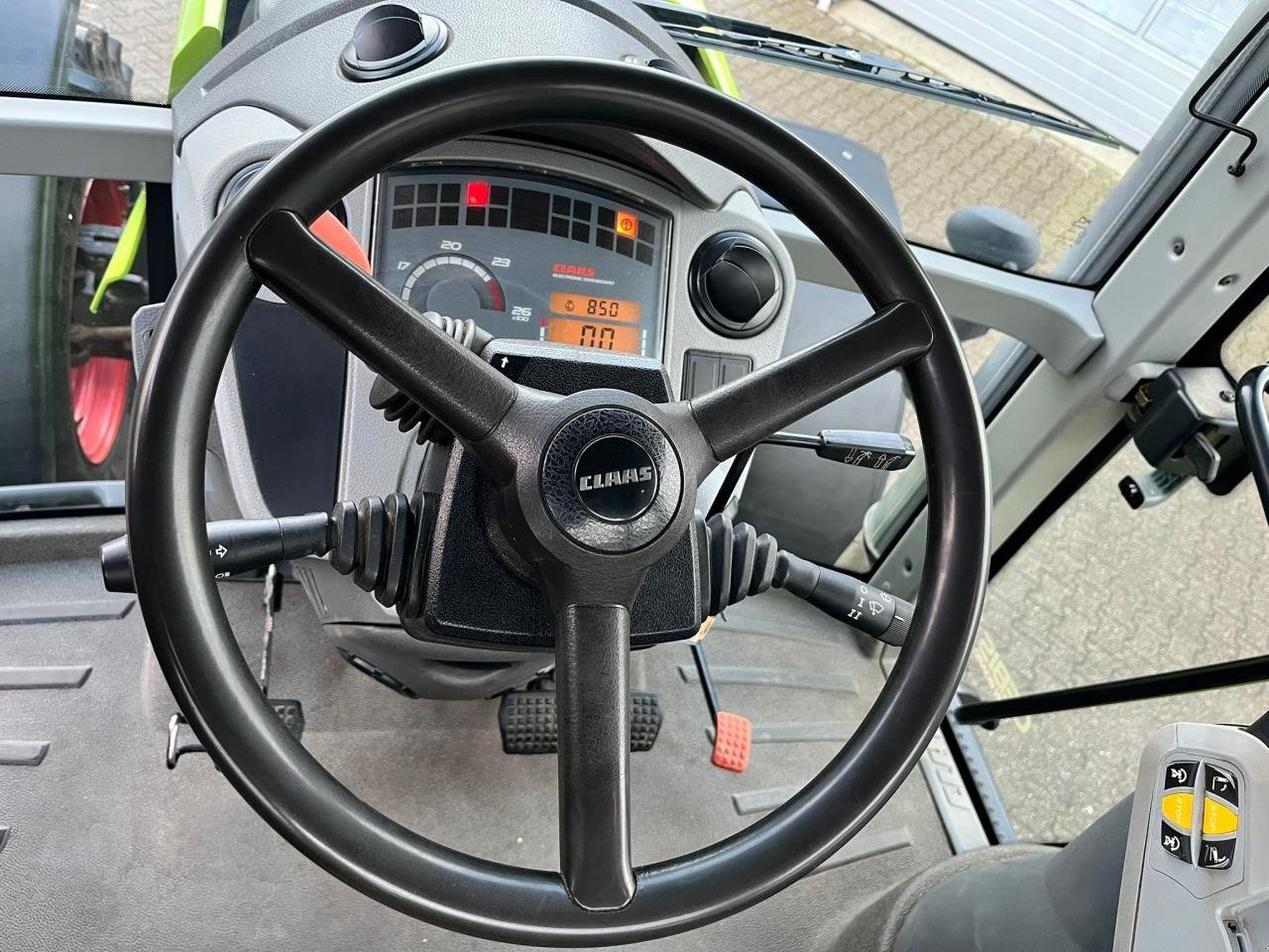 Traktor tipa CLAAS AXION 850, Gebrauchtmaschine u Tim (Slika 12)