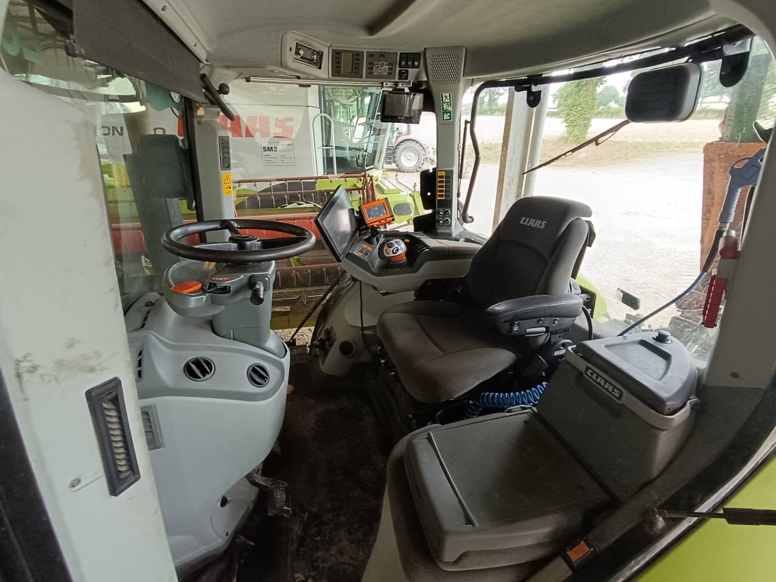 Traktor tipa CLAAS AXION 850, Gebrauchtmaschine u Le Horps (Slika 11)