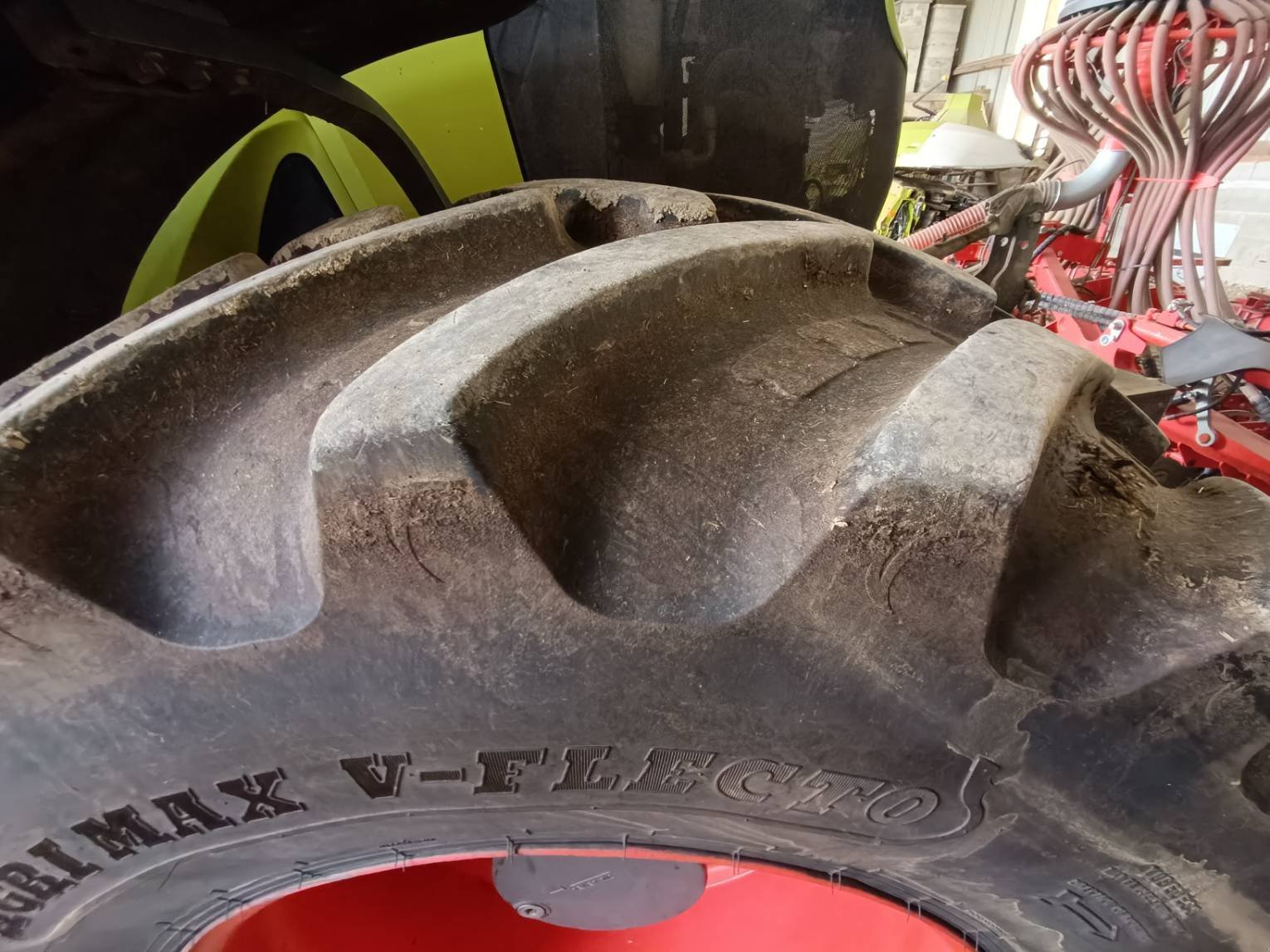 Traktor typu CLAAS AXION 850, Gebrauchtmaschine v Le Horps (Obrázok 8)