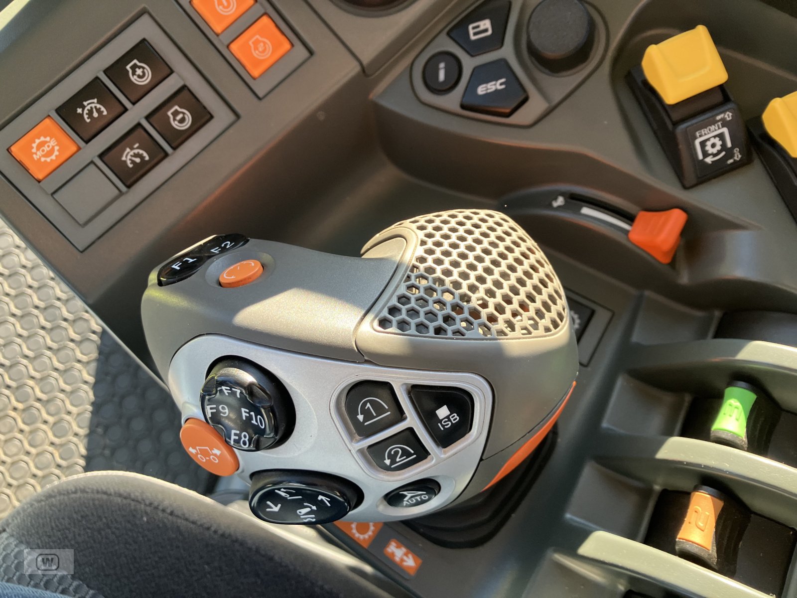 Traktor от тип CLAAS Axion 850, Gebrauchtmaschine в Zell an der Pram (Снимка 28)