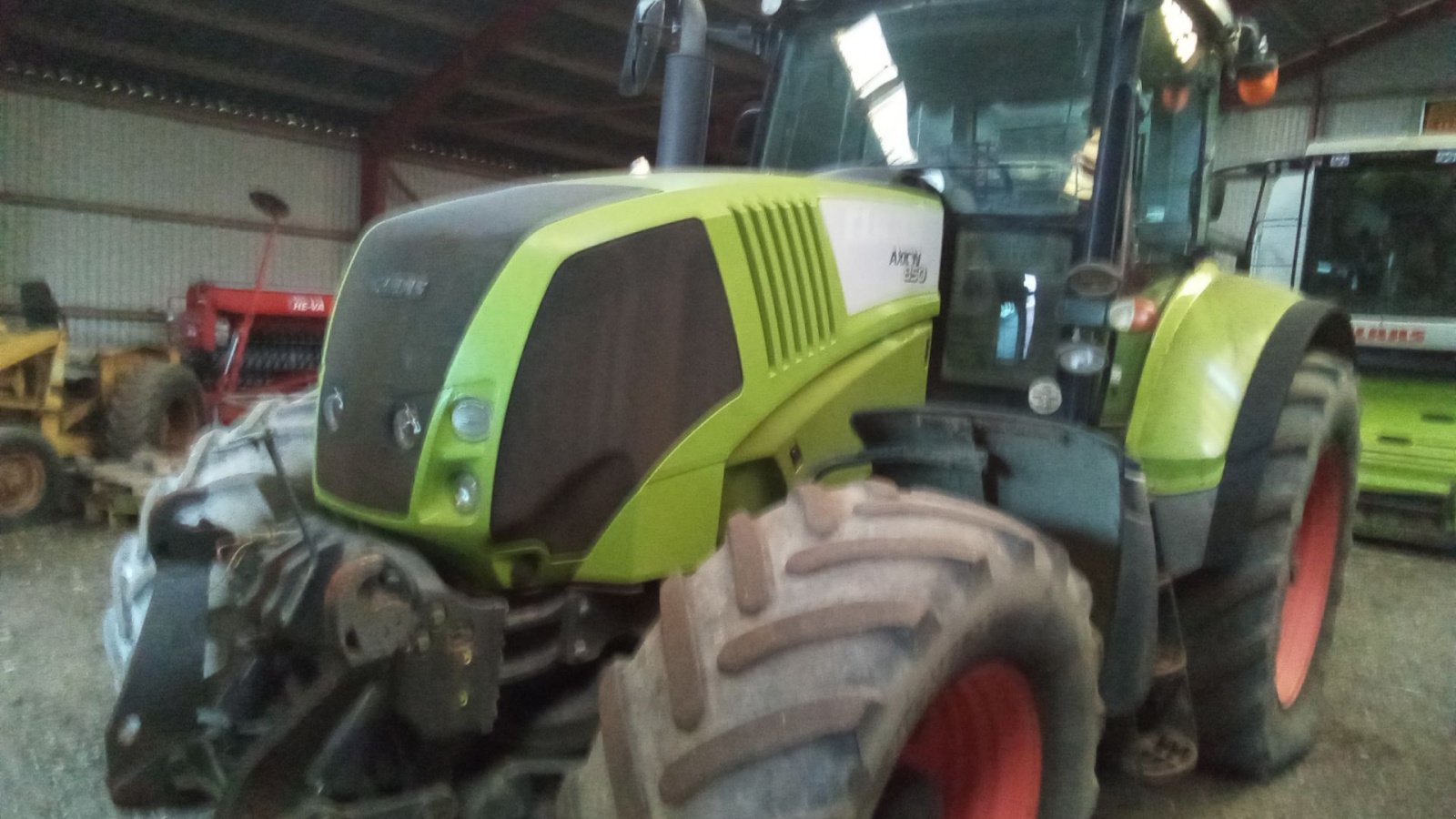 Traktor от тип CLAAS AXION 850, Gebrauchtmaschine в Varde (Снимка 1)
