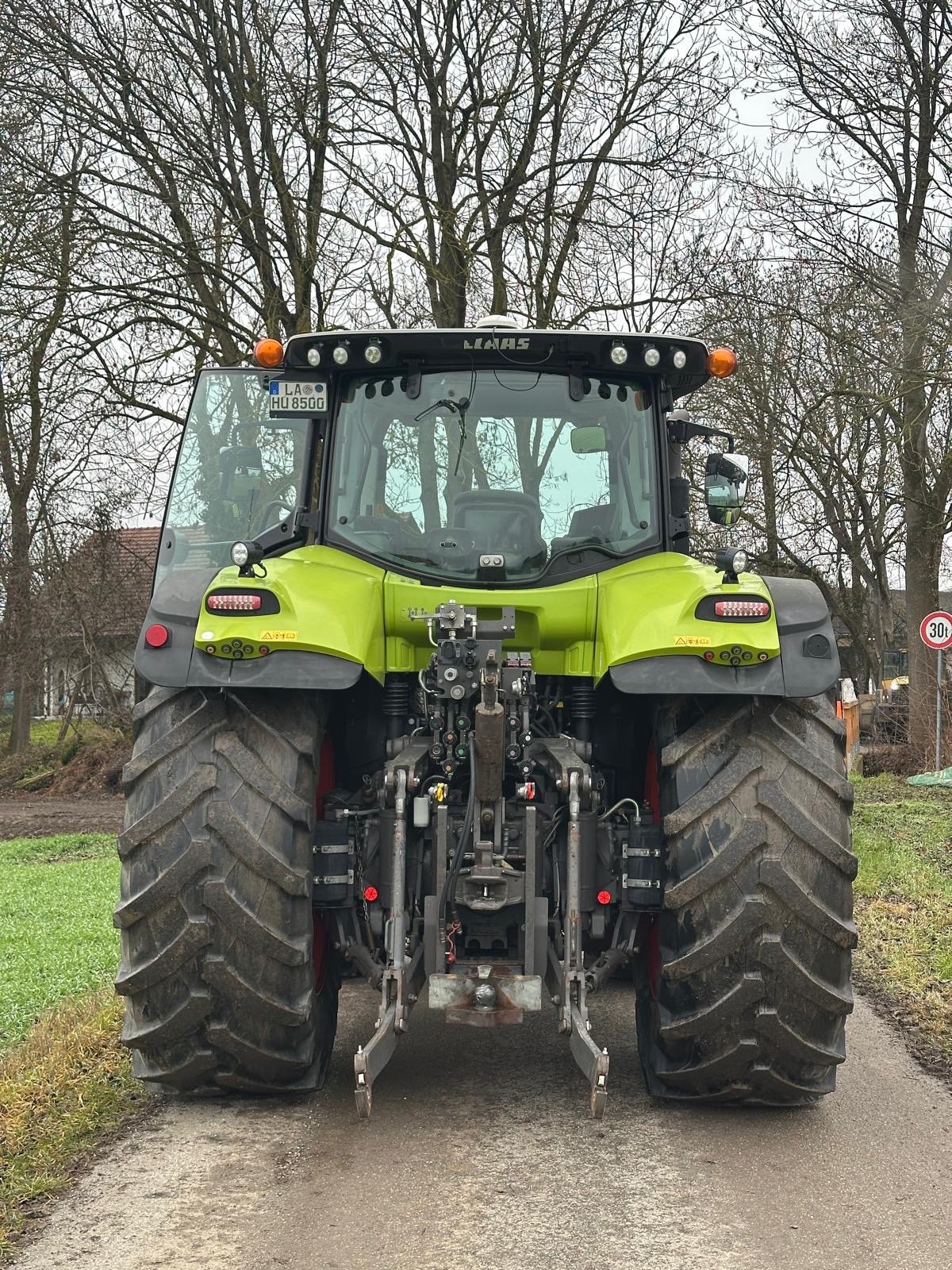 Traktor типа CLAAS Axion 850, Gebrauchtmaschine в Essenbach (Фотография 3)