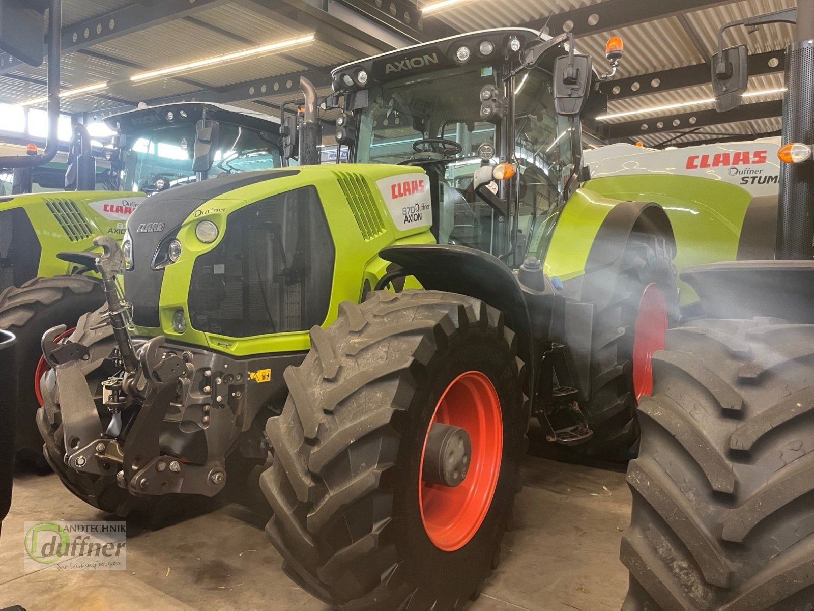 Traktor типа CLAAS Axion 870 C-MATIC, Gebrauchtmaschine в Hohentengen (Фотография 1)