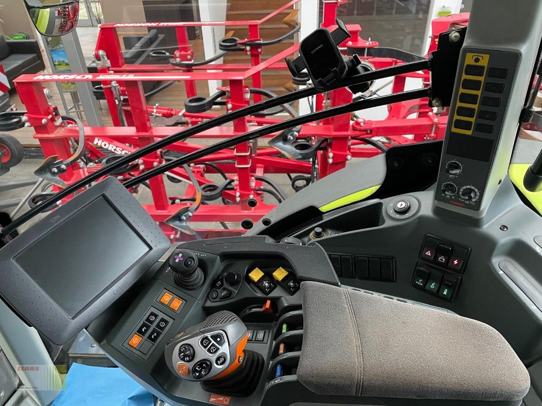 Traktor of the type CLAAS AXION 870 C-MATIC, Gebrauchtmaschine in Reinheim (Picture 7)