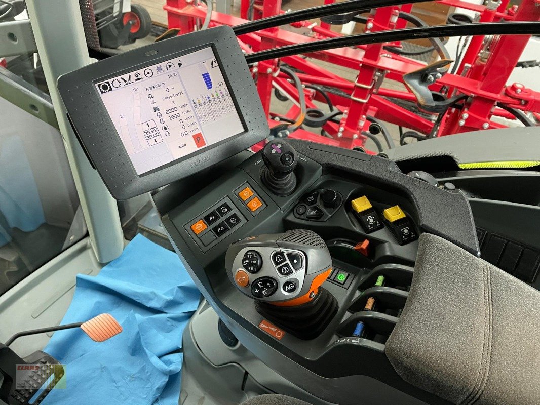 Traktor of the type CLAAS AXION 870 C-MATIC, Gebrauchtmaschine in Reinheim (Picture 10)