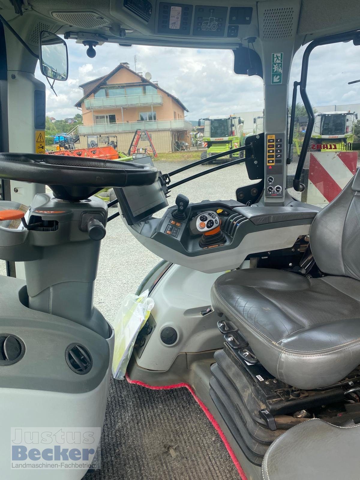 Traktor του τύπου CLAAS Axion 870 C-MATIC, Gebrauchtmaschine σε Weimar-Niederwalgern (Φωτογραφία 17)