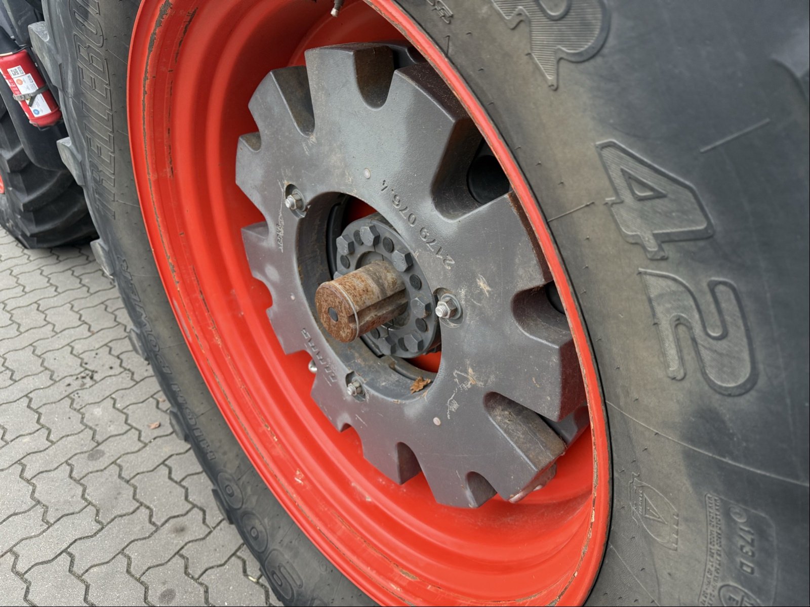 Traktor типа CLAAS Axion 870 C-Matic, Gebrauchtmaschine в Bützow (Фотография 13)