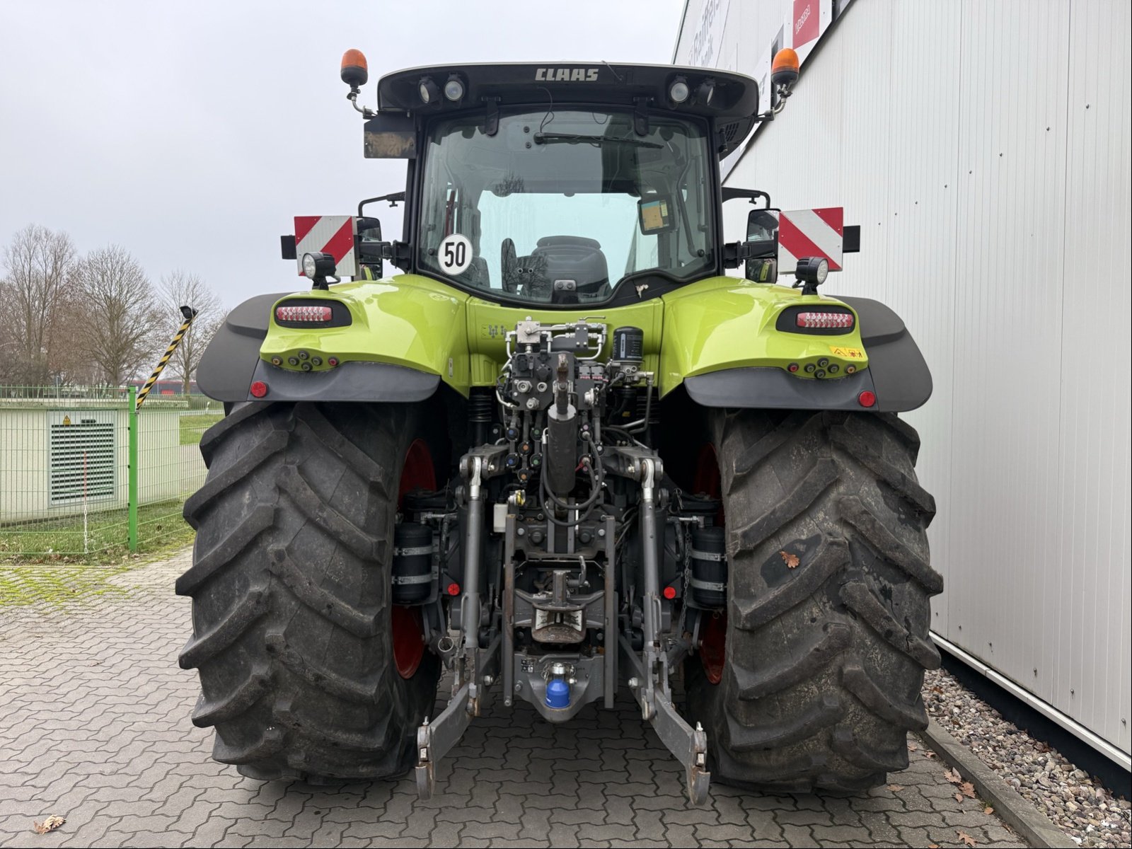 Traktor des Typs CLAAS Axion 870 C-Matic, Gebrauchtmaschine in Bützow (Bild 7)