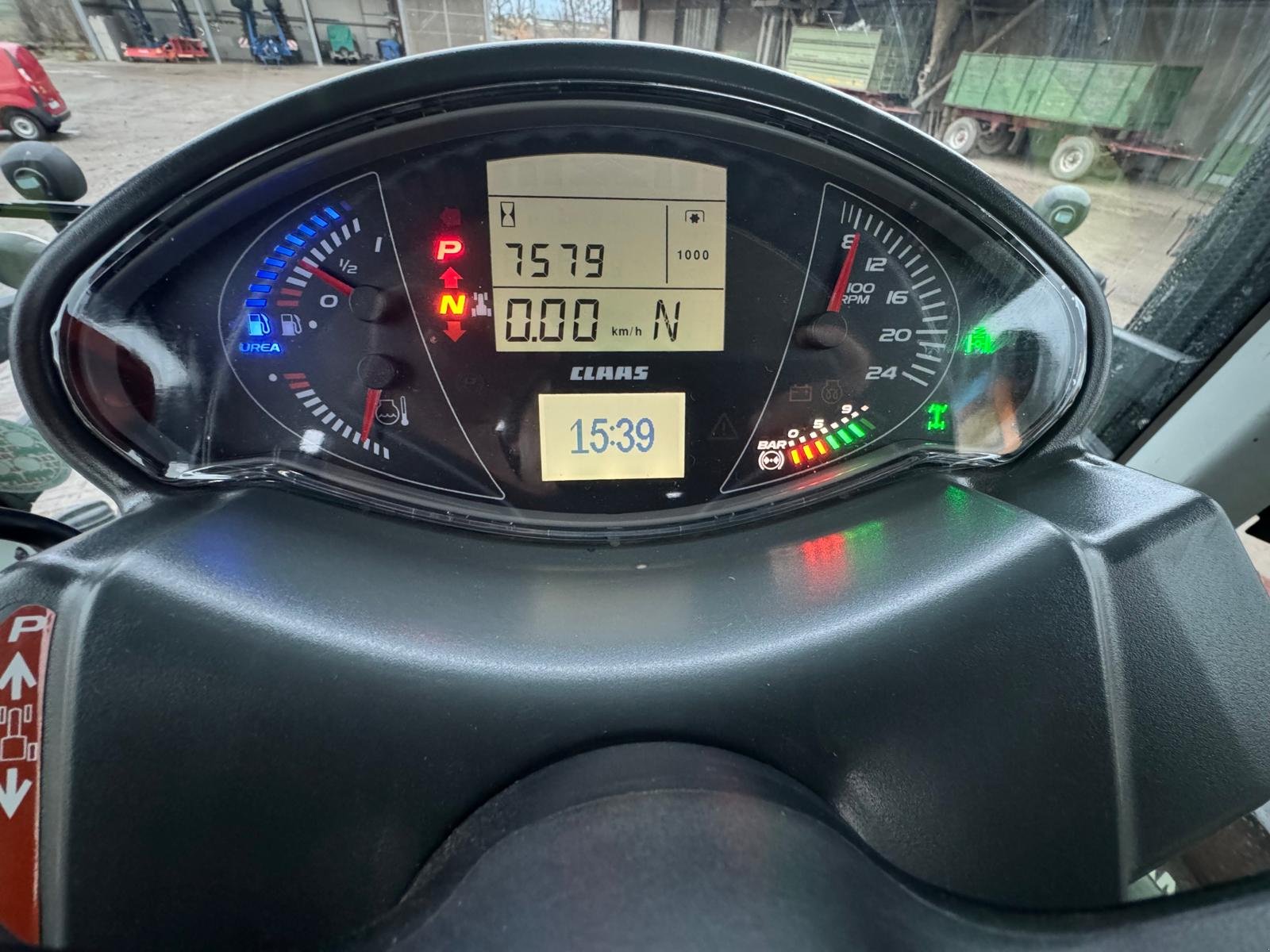 Traktor van het type CLAAS Axion 870 C-MATIC, Gebrauchtmaschine in Rohrsheim (Foto 4)