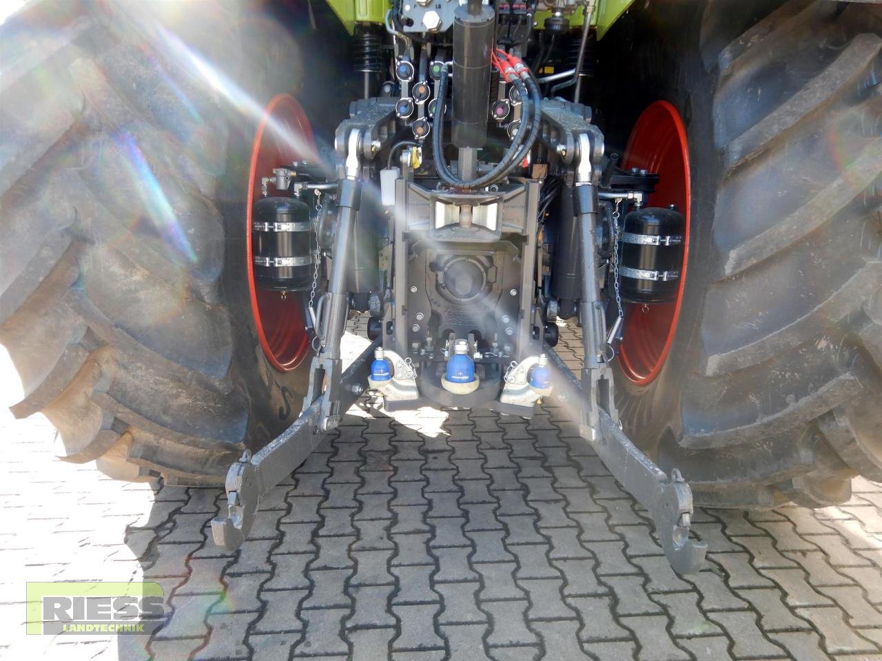 Traktor του τύπου CLAAS AXION 870 CEBIS Cmatic, Neumaschine σε Homberg (Ohm) - Maulbach (Φωτογραφία 7)