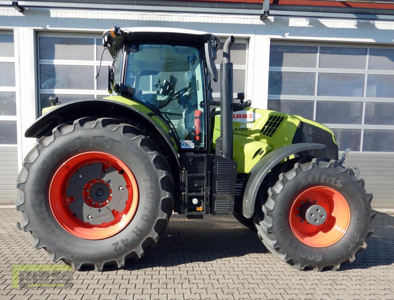 Traktor a típus CLAAS AXION 870 CEBIS Cmatic, Neumaschine ekkor: Homberg (Ohm) - Maulbach (Kép 11)