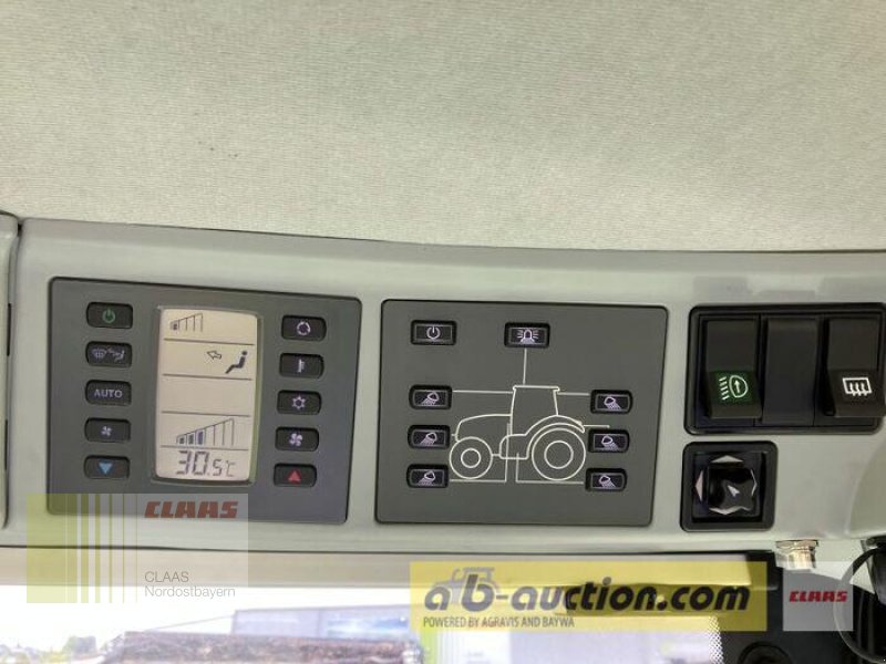 Traktor des Typs CLAAS AXION 870 CMATIC + ALÖ Q8M, Gebrauchtmaschine in Altenstadt a.d. Waldnaab (Bild 3)