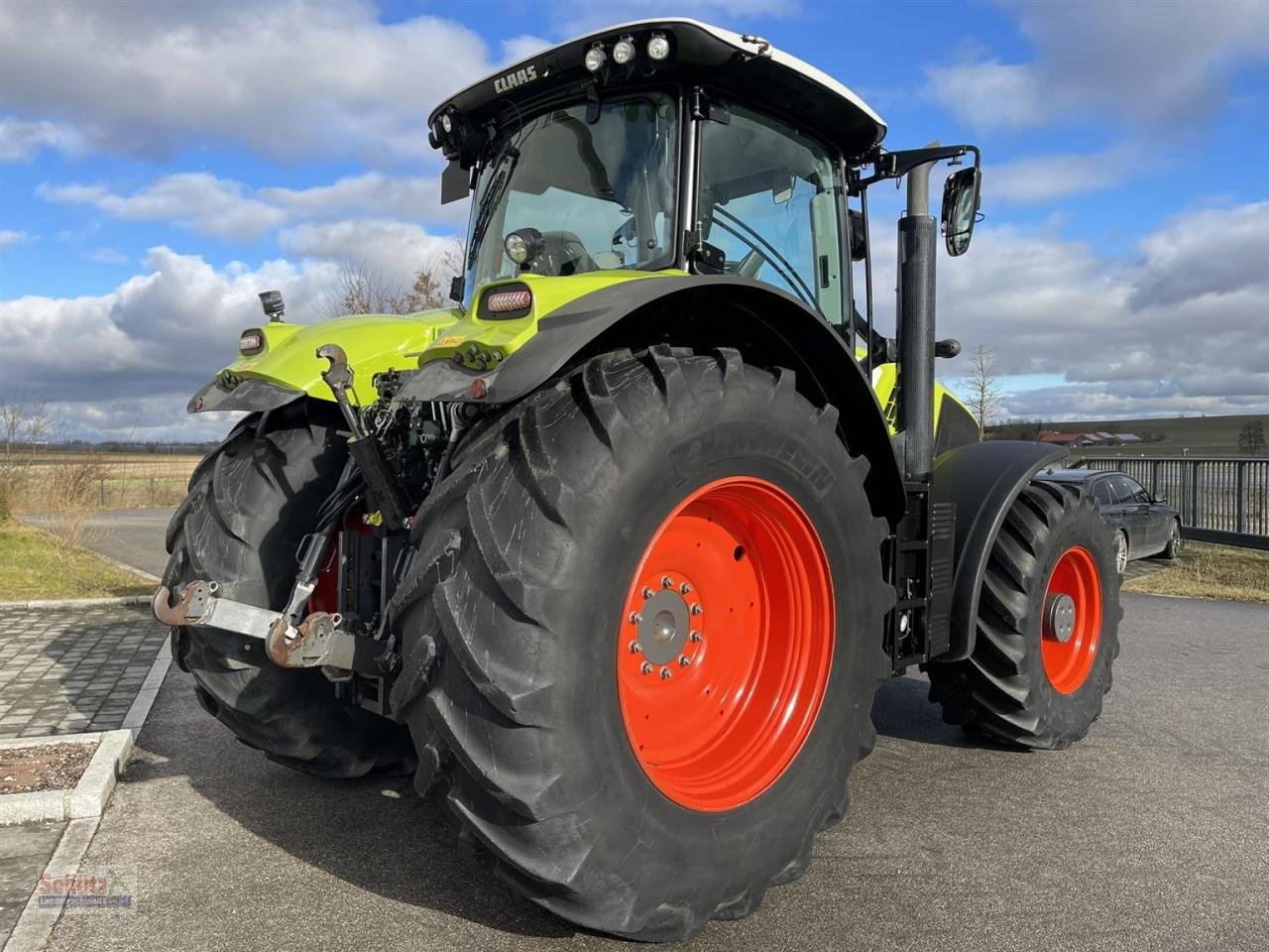 Traktor des Typs CLAAS Axion 870 CMATIC, Baujahr 2017, 4.923 Betriebsstunden, Gebrauchtmaschine in Schierling (Bild 5)