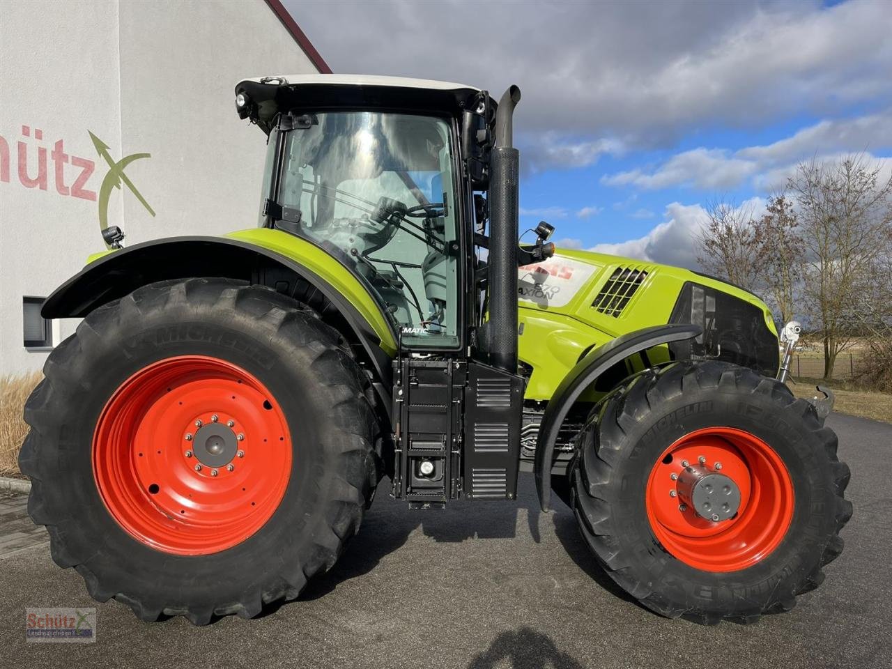 Traktor des Typs CLAAS Axion 870 CMATIC, Baujahr 2017, 4.923 Betriebsstunden, Gebrauchtmaschine in Schierling (Bild 7)