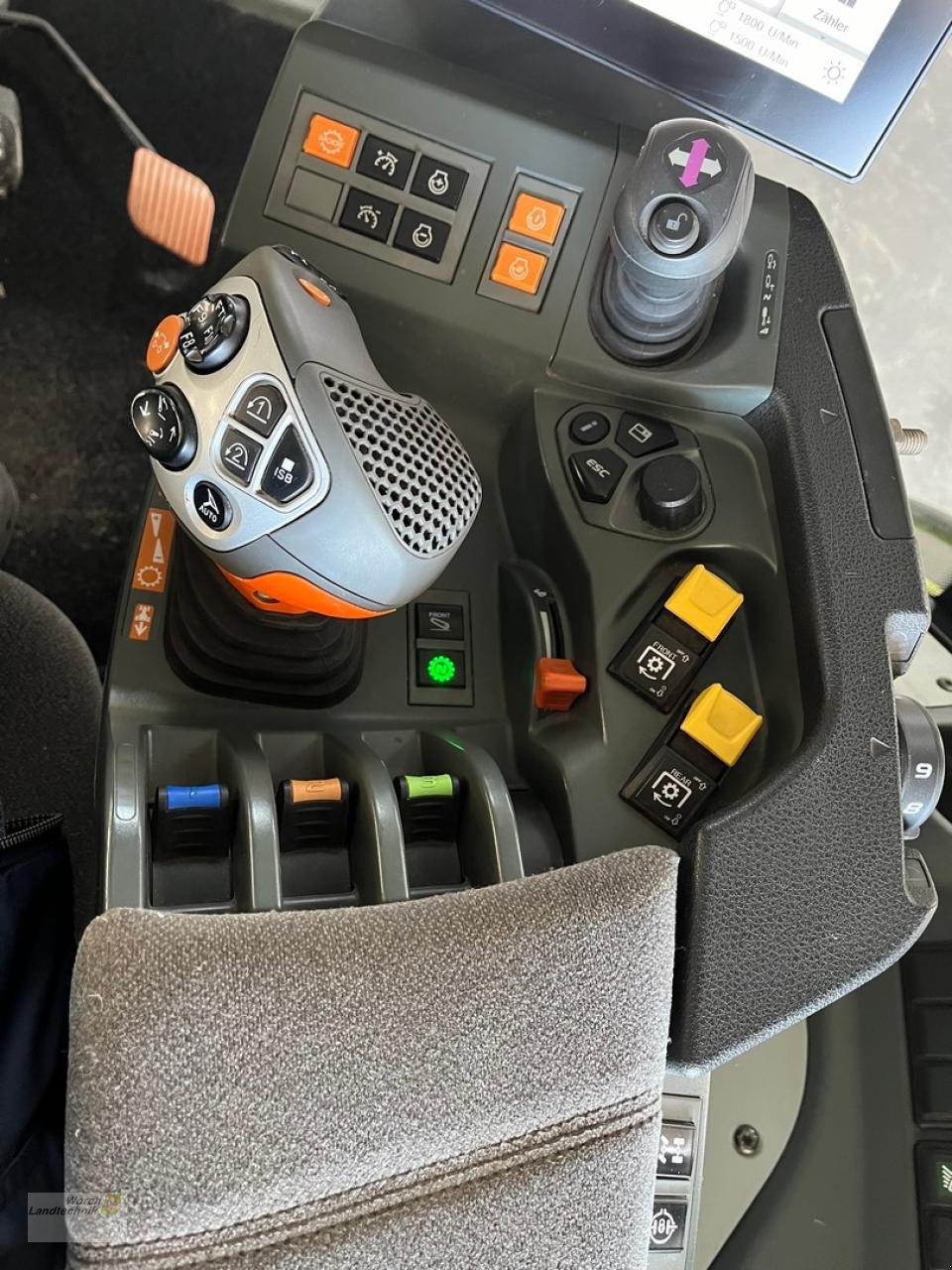 Traktor des Typs CLAAS Axion 870 Cmatic Ceb, Gebrauchtmaschine in Schora (Bild 15)