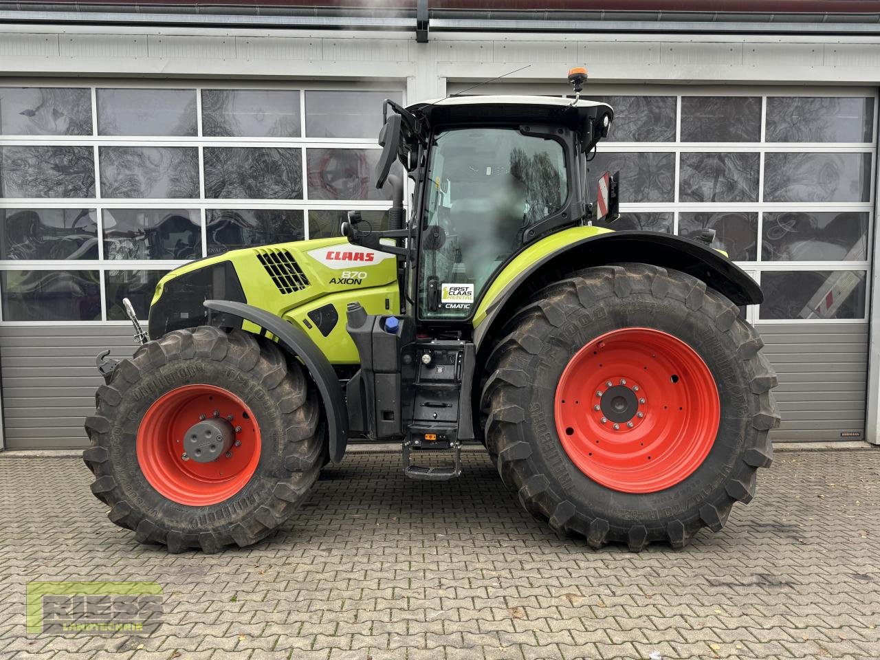 Traktor Türe ait CLAAS AXION 870 Cmatic CEBIS CEMIS MC, Vorführmaschine içinde Homberg/Ohm - Maulbach (resim 9)
