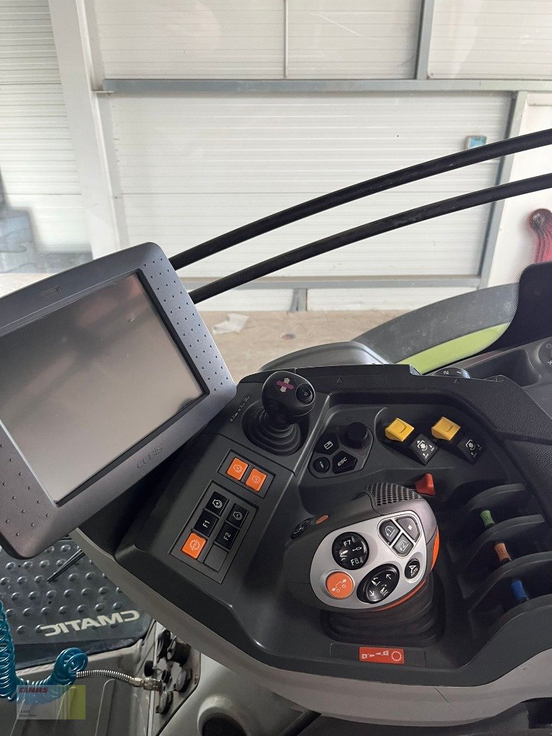 Traktor типа CLAAS AXION 870 CMATIC CEBIS, FKH + FZW, Gebrauchtmaschine в Ankum (Фотография 9)